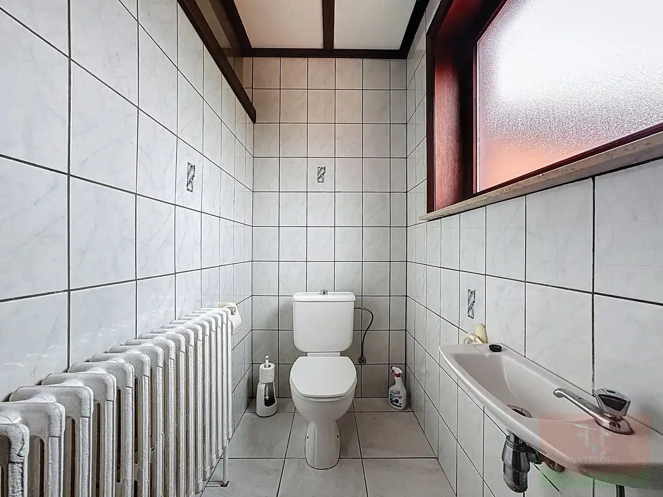 Ruime eengezinswoning met 4 slaapkamers, garage en mooie tuin foto 12