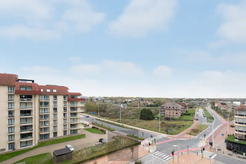 Ruim doorloop-appartement met 2 slaapkamers in de vernieuwde residentie Scorpio op de zeedijk te Nieuwpoort-Bad. foto 8