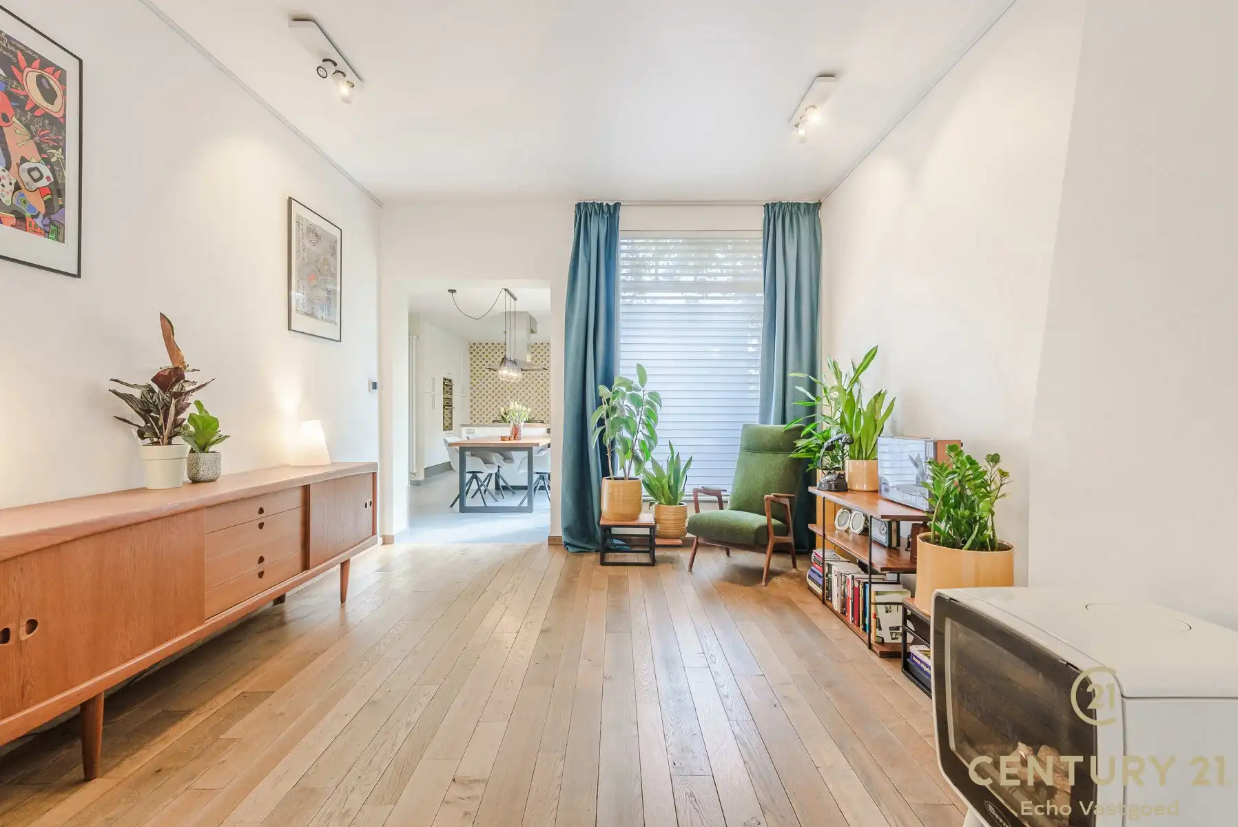 Charmante woonst met 5 slpk, tuintje, bijhuis en zwemvijver  foto 6