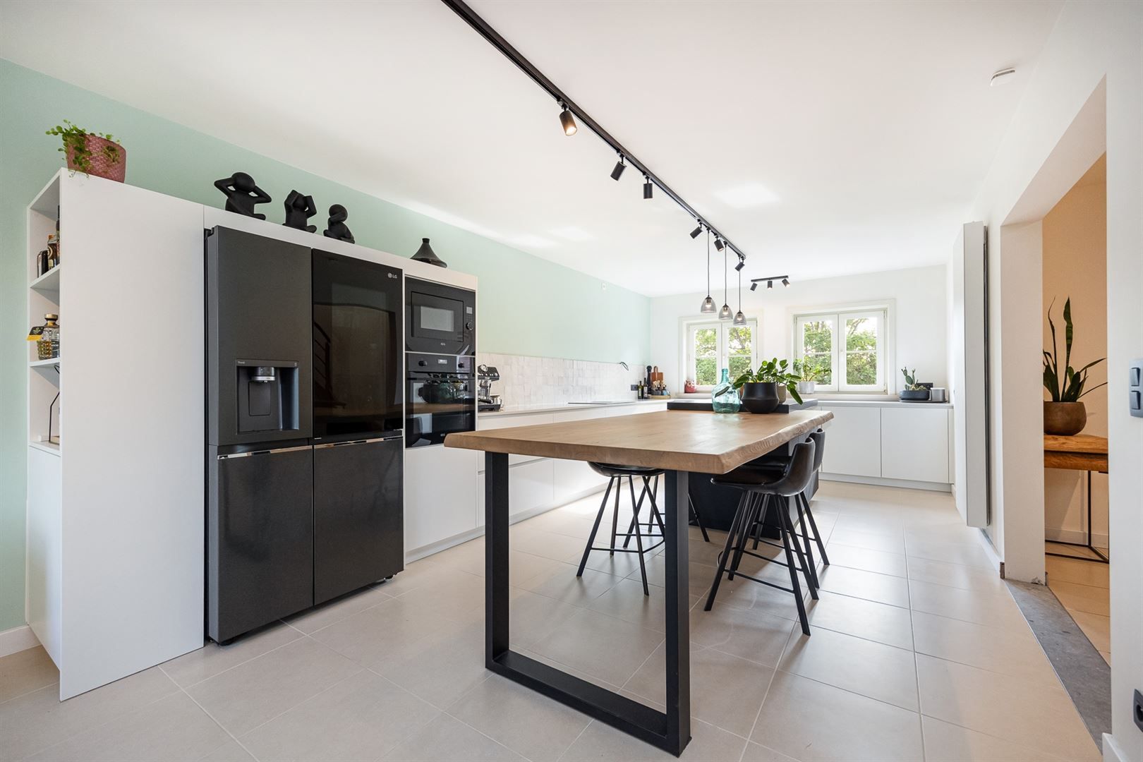 Instapklare woning met tuin en garage! foto 7