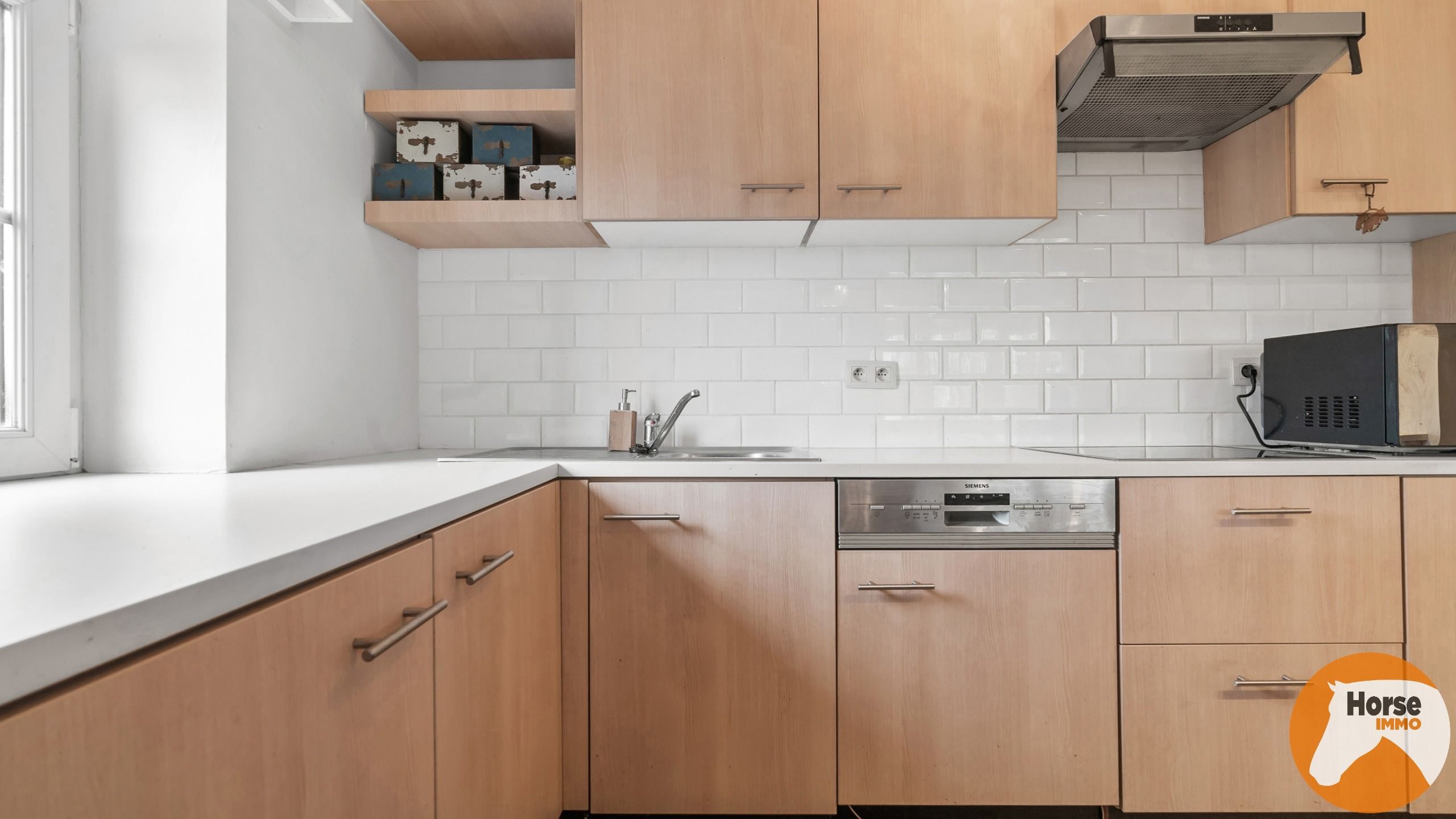 HASSELT (Kortessem) - Manege met veel potentieel! foto 26