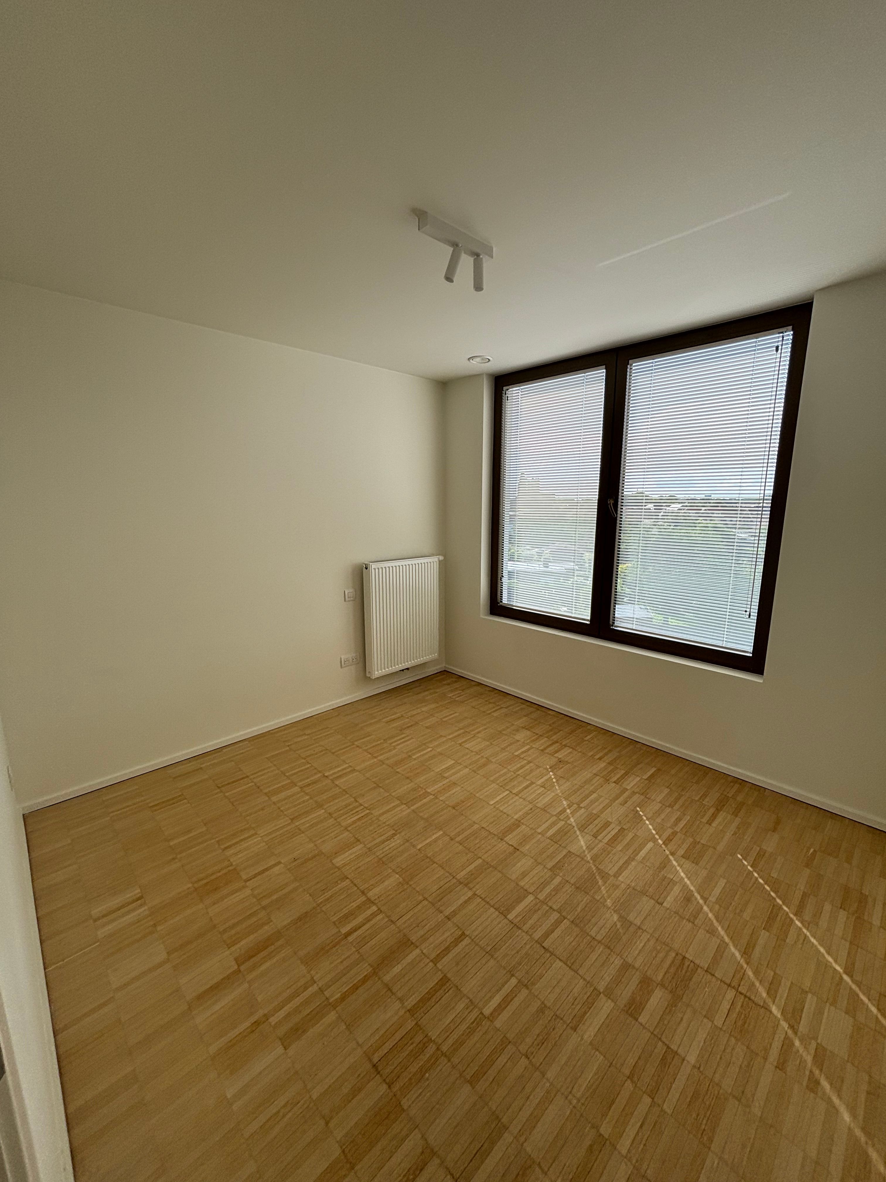 Lichtrijke, moderne en energiezuinige penthouse te koop in Roeselare foto 9