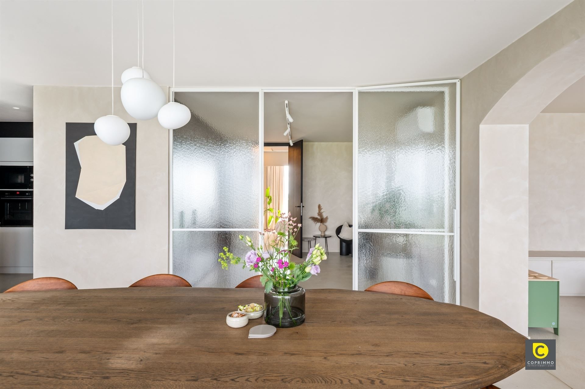 Modern en zeer ruim (200 m²) appartement foto 8