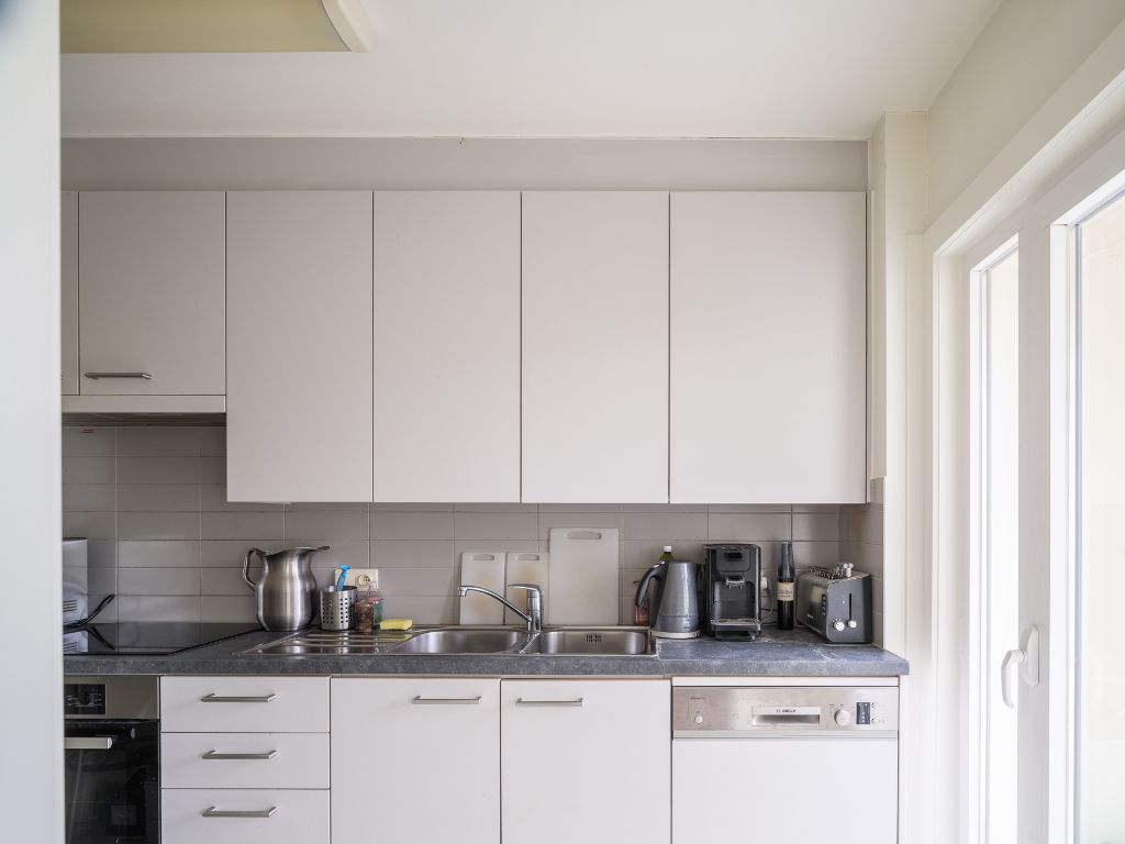 Instapklaar 2-slaapkamer appartement met een zicht over de Coupure foto 6