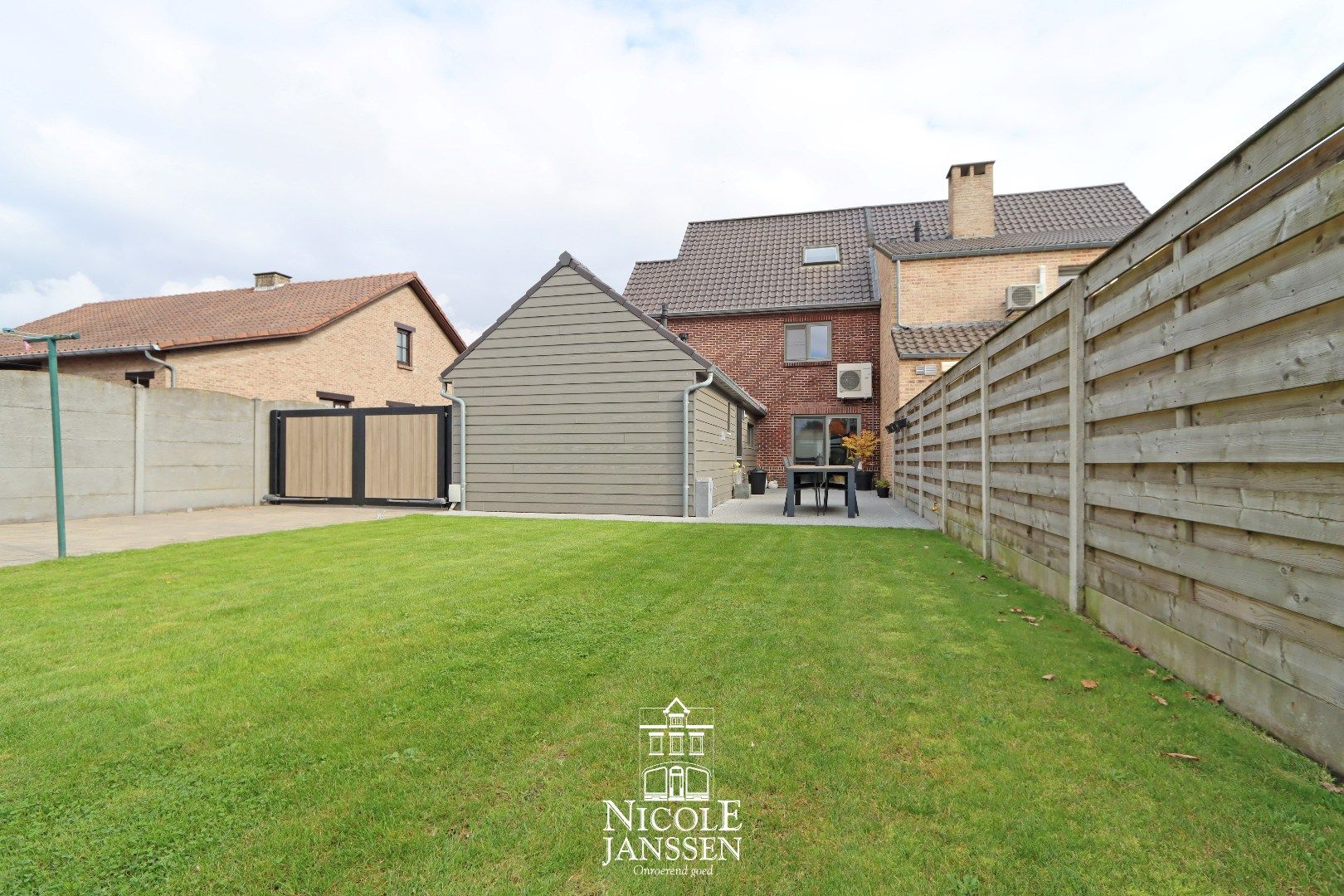 Charmante halfvrijstaande woning  foto 23