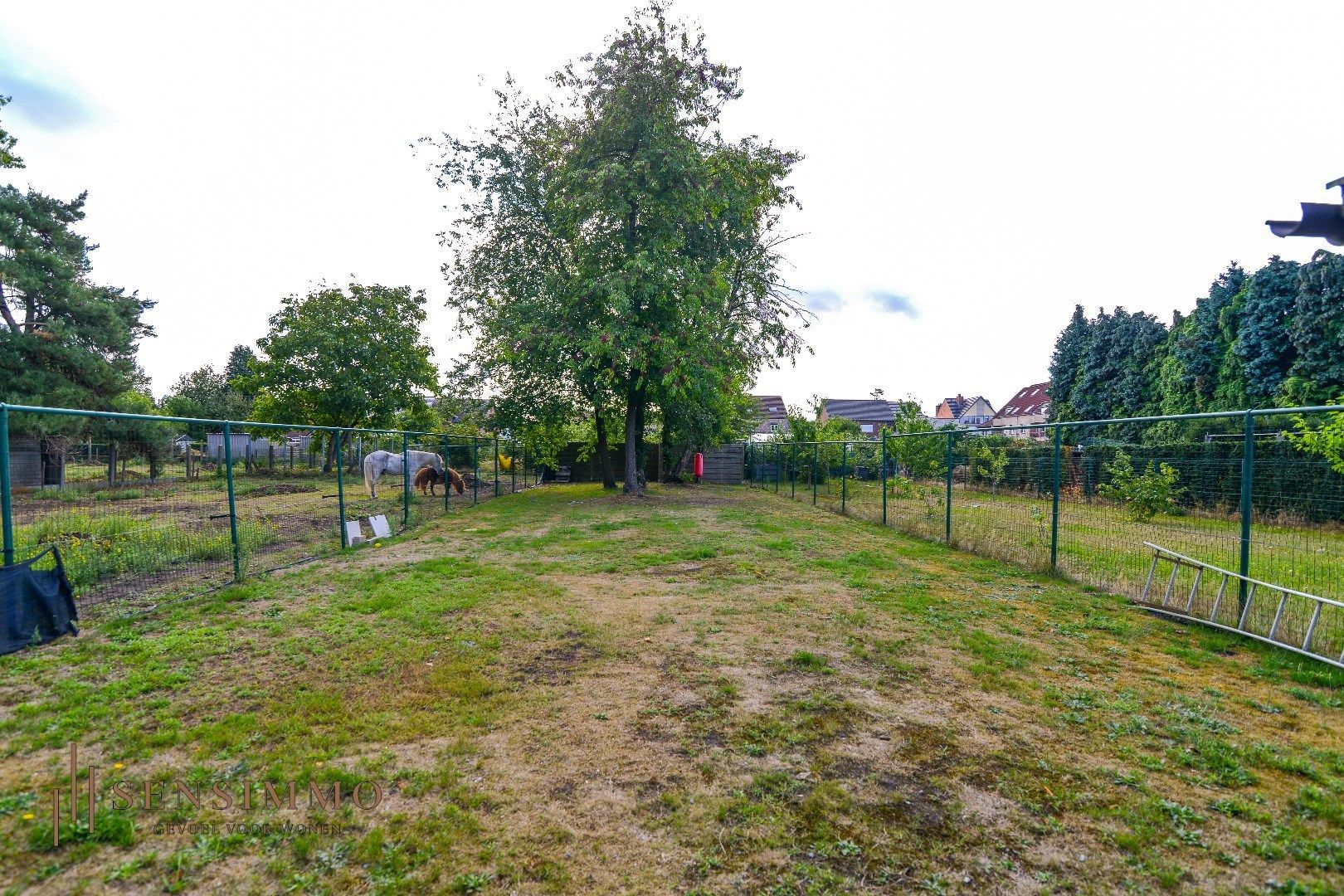 Ruim en instapklaar duplex appartement met carport en terras foto 23