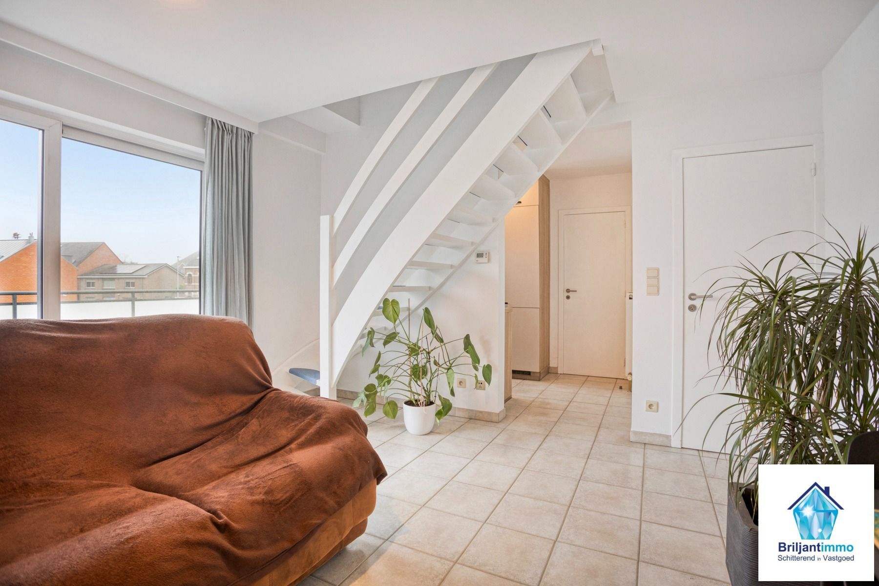 Licht, ruimte en rust in dit duplexapp met 2 slp en terras! foto 4