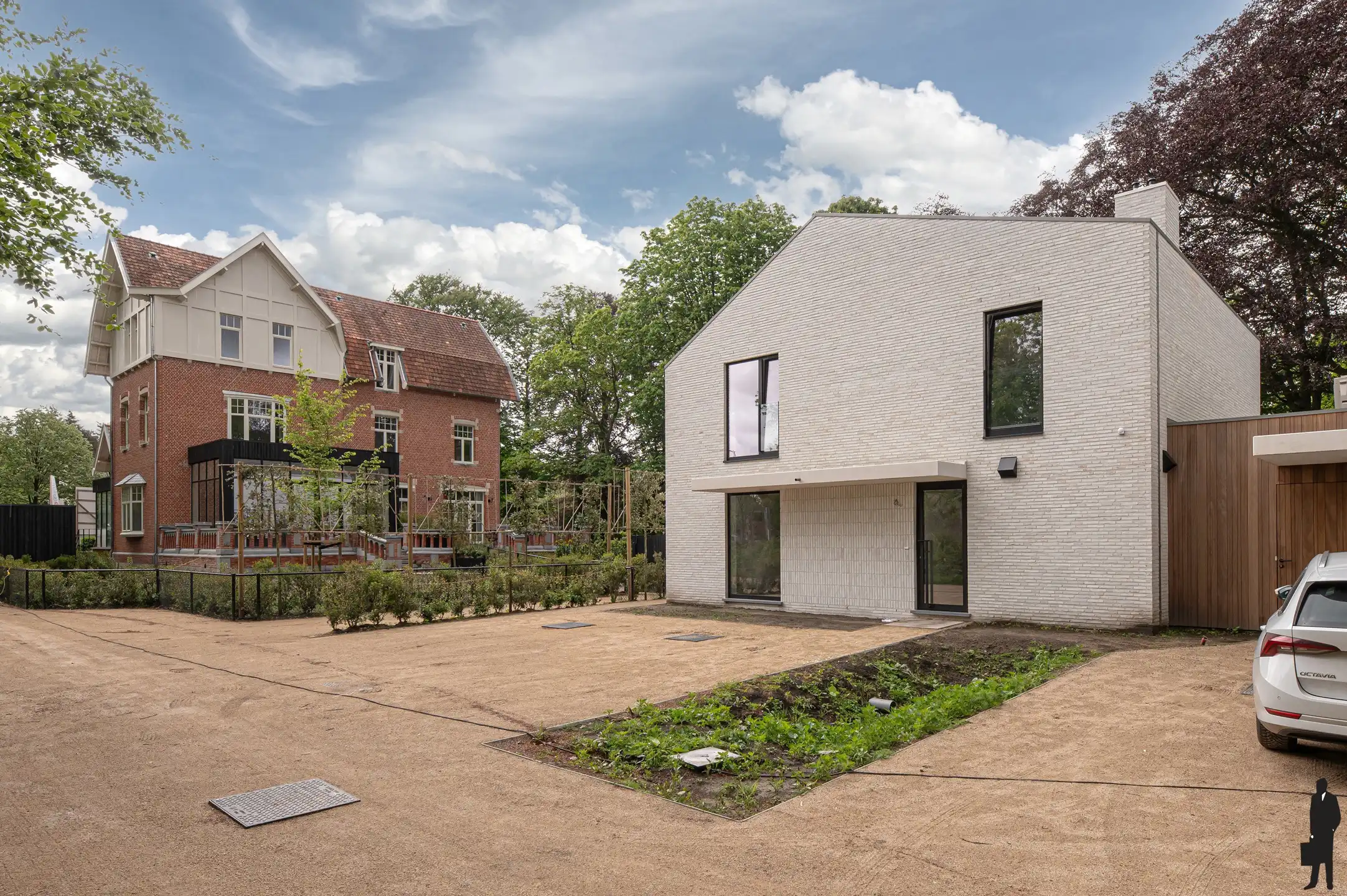 Een vrijstaande nieuwbouwwoning op ca. 538 m² grond foto 2