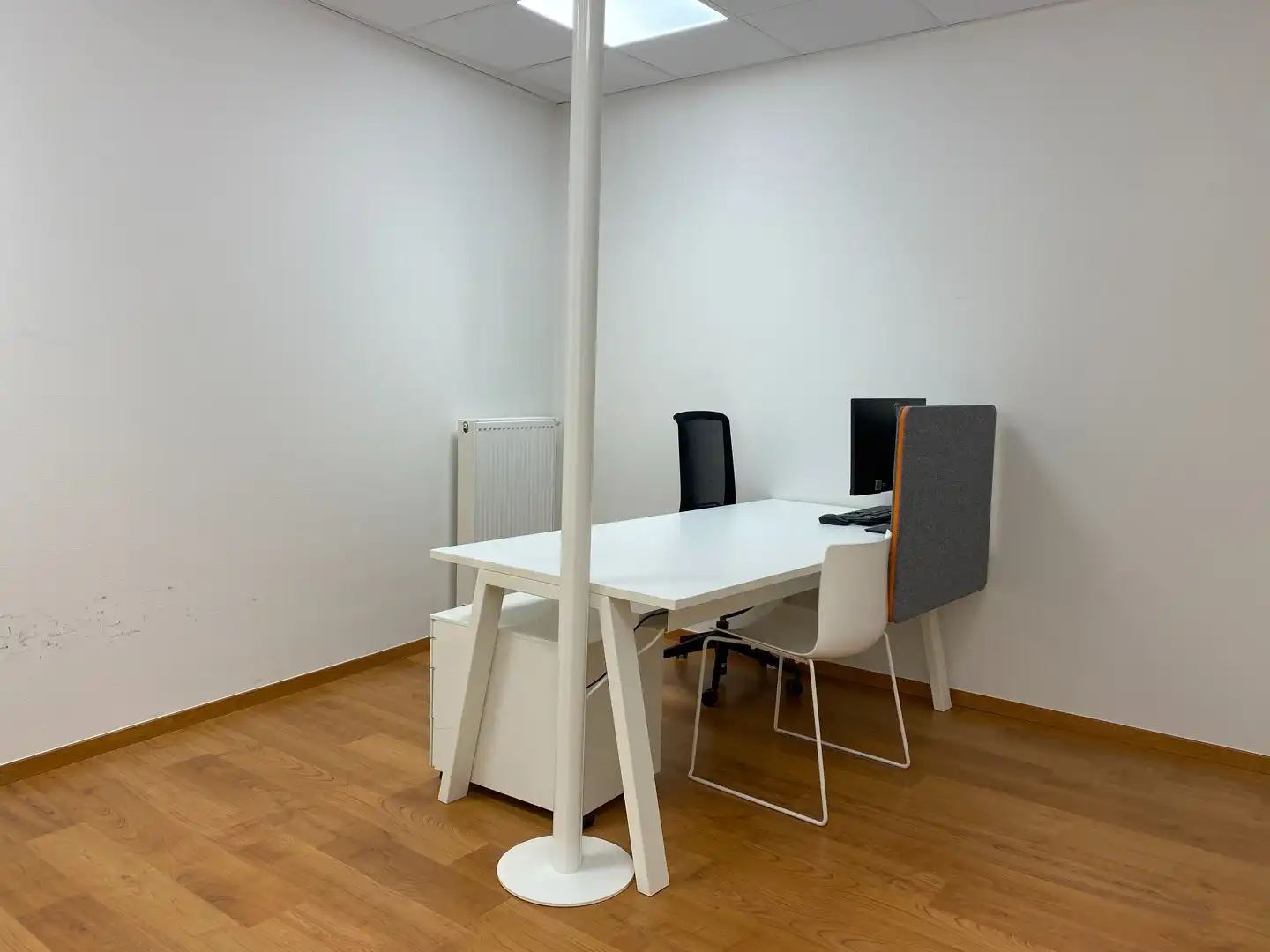 Mooi ruim winkelpand in centrum Eeklo foto 9