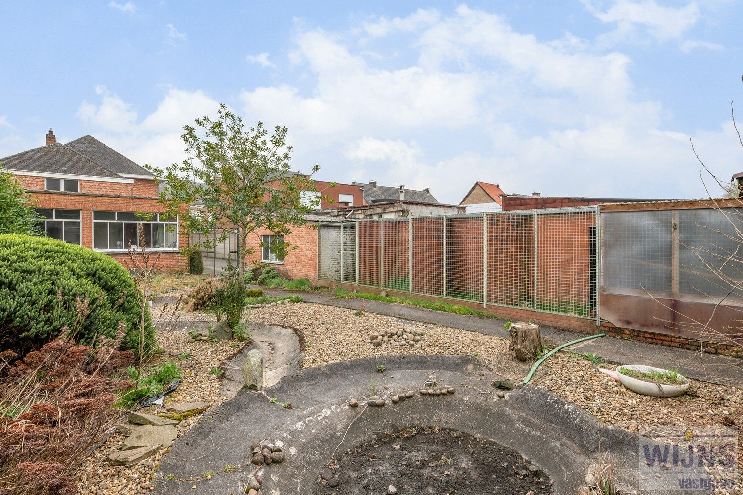 Ruime woning met tuin. foto 30