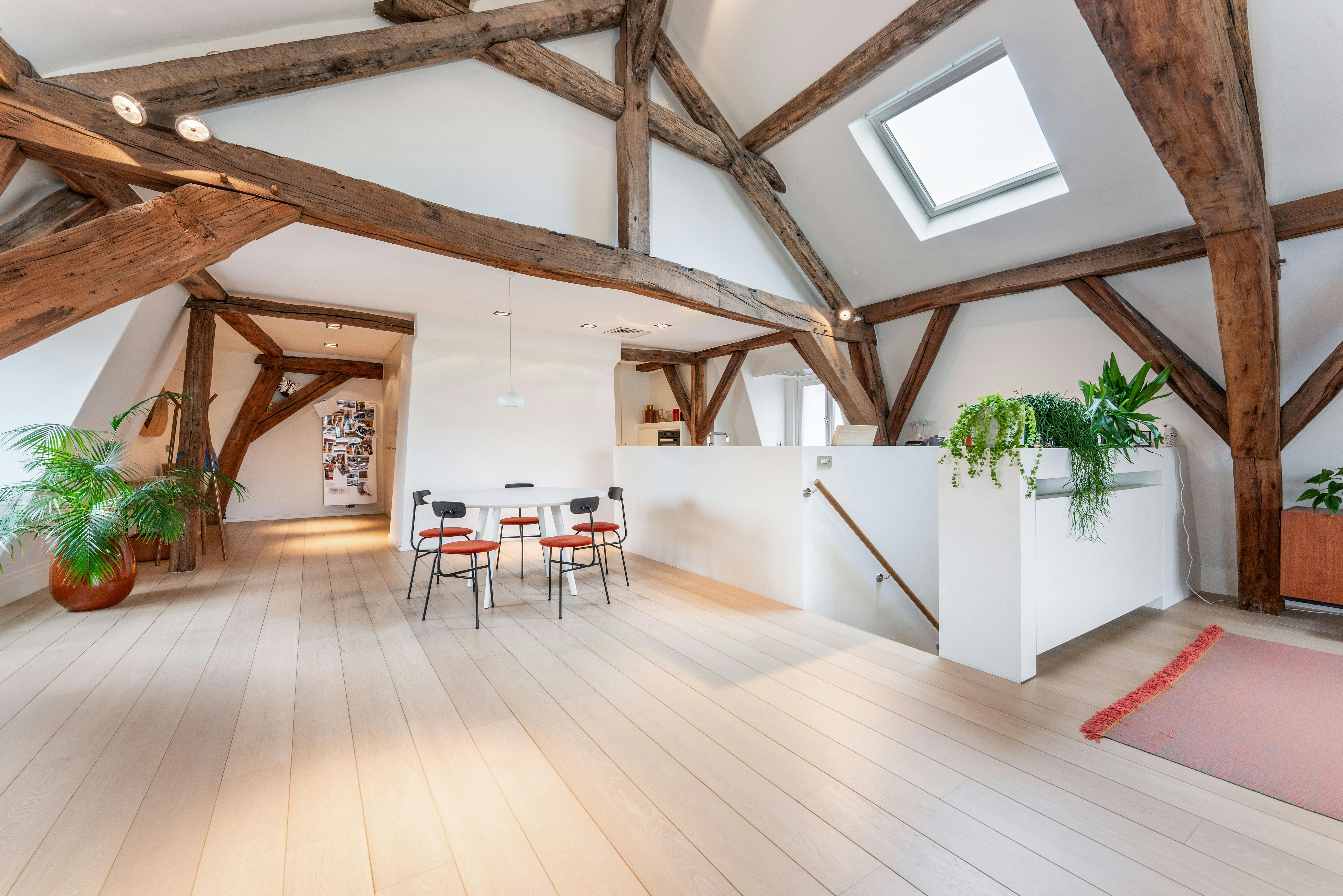 Exclusieve penthouse met historisch uitzicht in hartje Brugge foto 6
