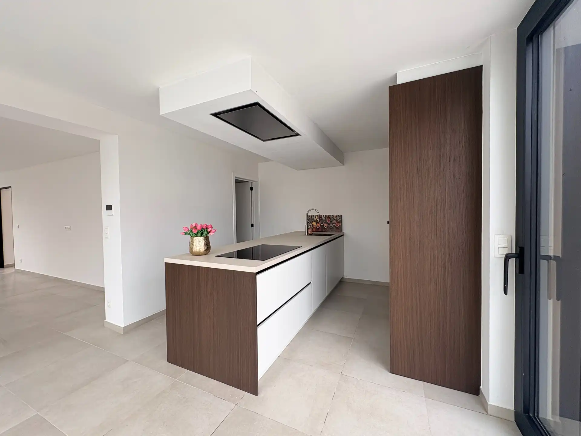 Gerenoveerde, ruime woning met 3 slaapkamers in Ledegem foto 5