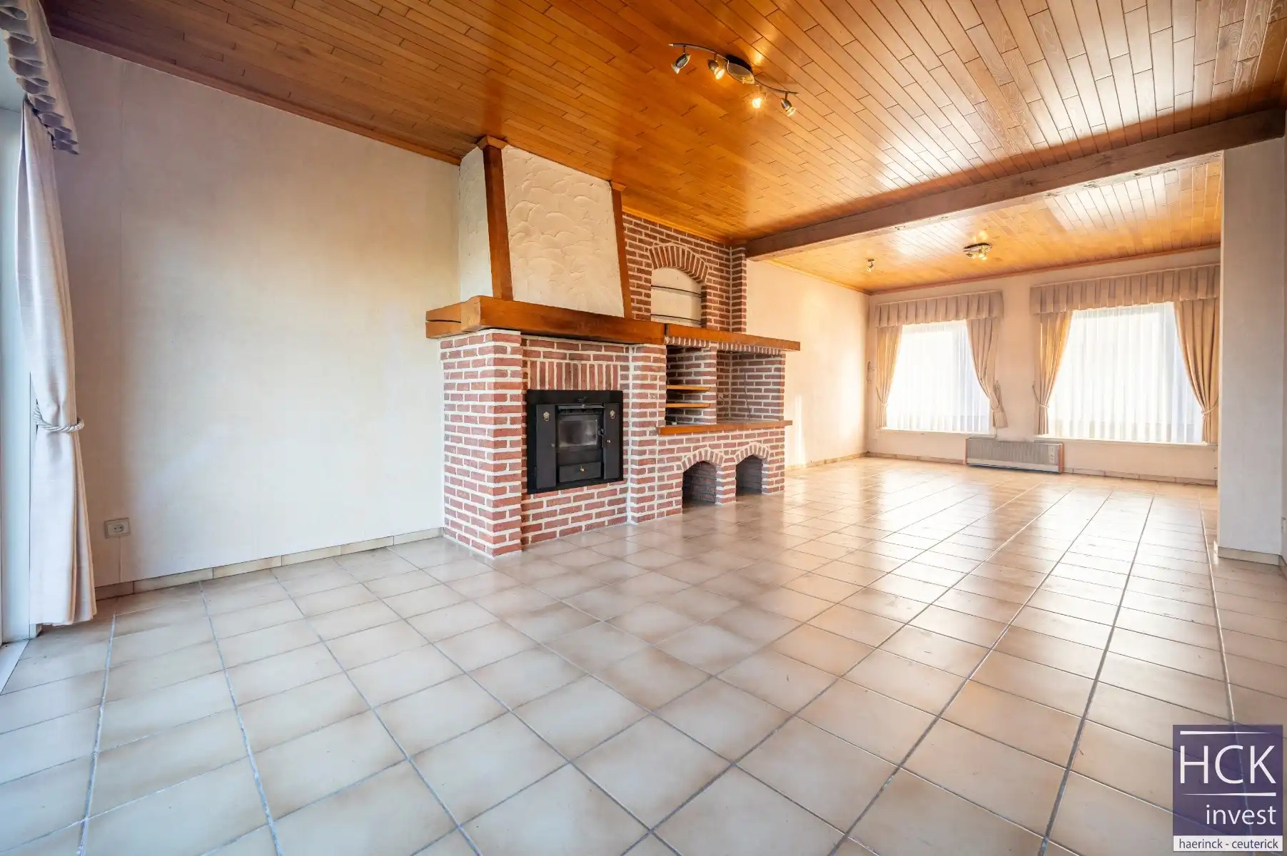 WAREGEM - Knappe hoekwoning in mooie bouwstijl op gunstige ligging! foto 4