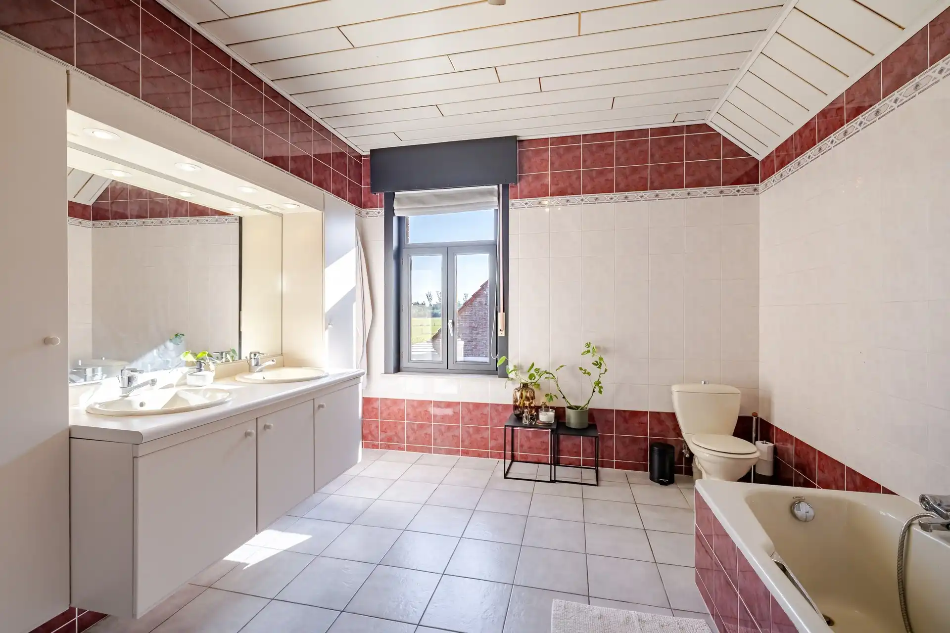 Gerenoveerde vrijstaande woning in rustige straat te Erpe  foto 24