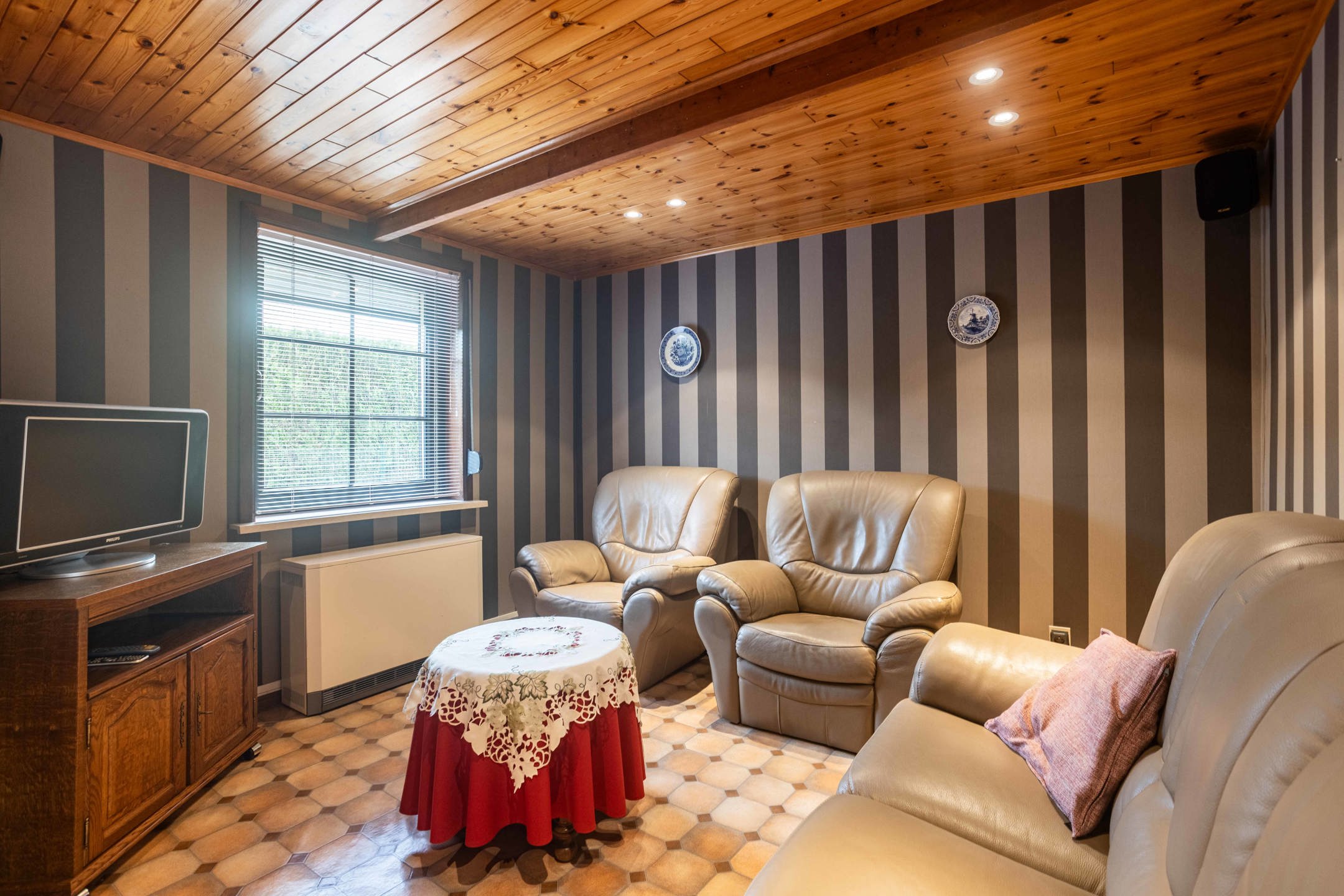 Rustig gelegen woning te koop in Ronse foto 5