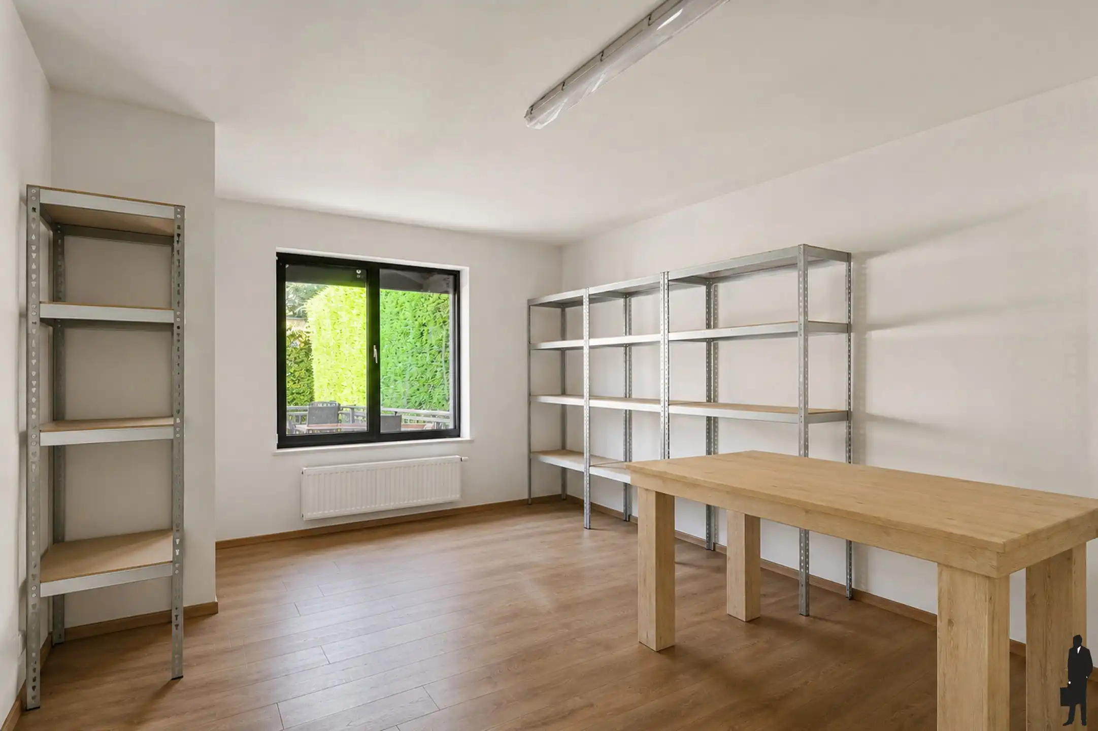 Ruim appartement van ca. 170 m² met 3 slaapkamers, garagebox en 2 terrassen op centrale ligging foto 9