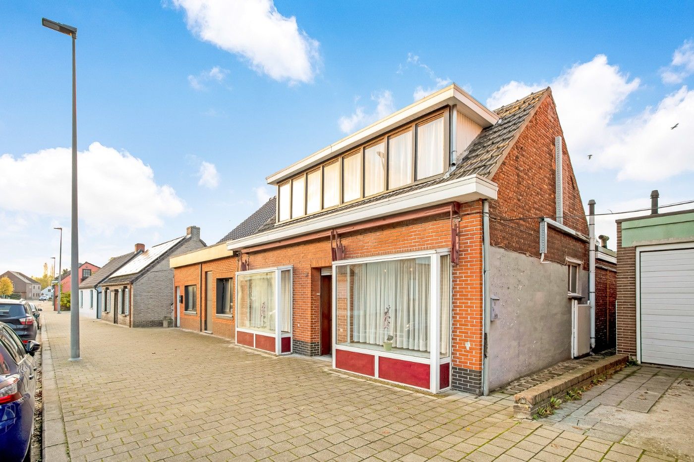 Te renoveren woning met 2 slpk. en tuin foto 29