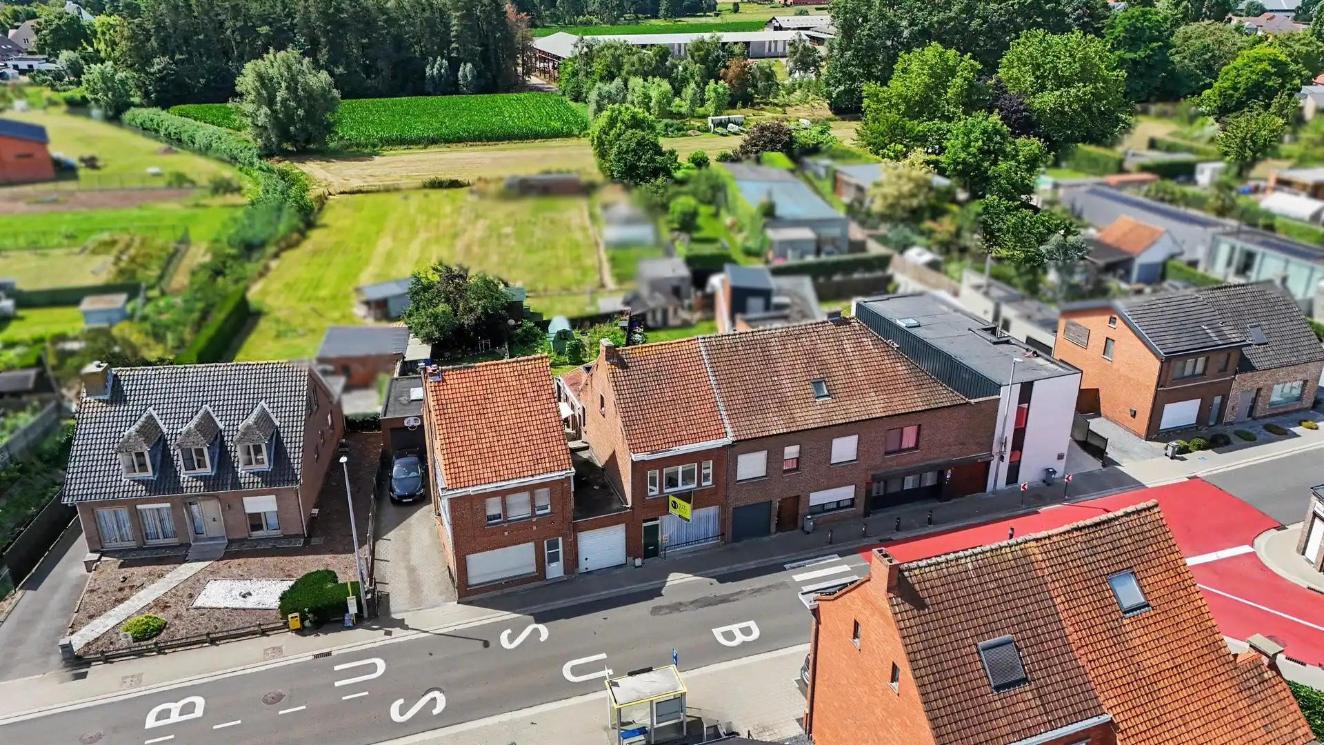 Te renoveren woning met potentieel foto 16