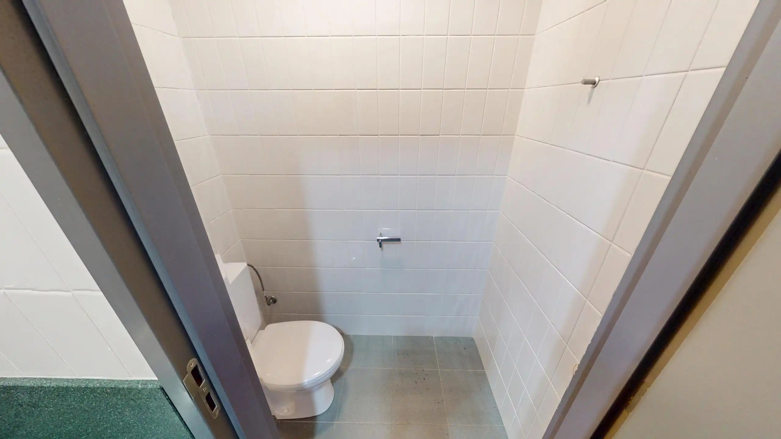 Zeer ruim kantoor op commerciële locatie in centrum Beringen foto 20