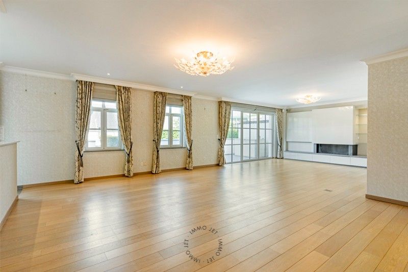 Stijlvol wonen in hartje Sint-Niklaas – luxe appartement van 169m² met terras van 37m² in Residentie Het Begijnhofke foto 5
