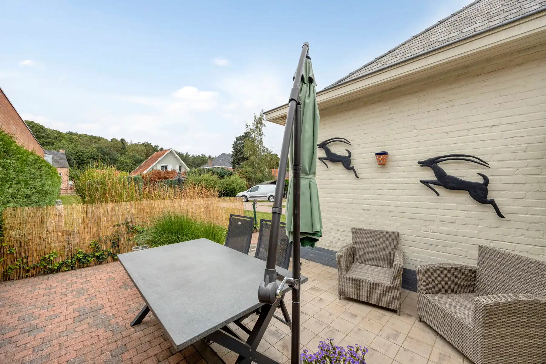 Achterliggende gelijkvloerse woning op mooi perceel foto 21