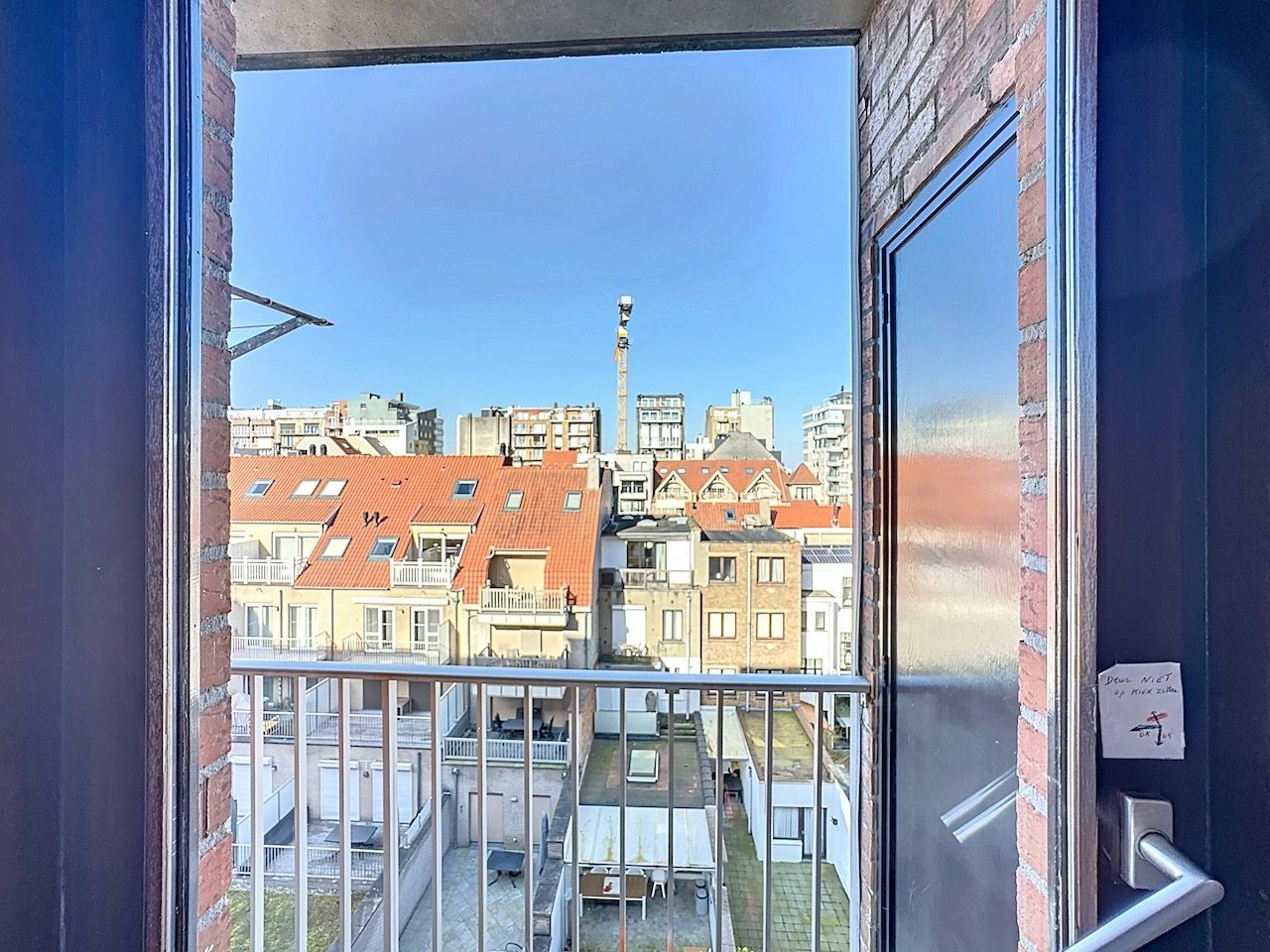 Lichtrijk appartement met twee slaapkamers gelegen op de Graaf d'Ursellaan foto 19