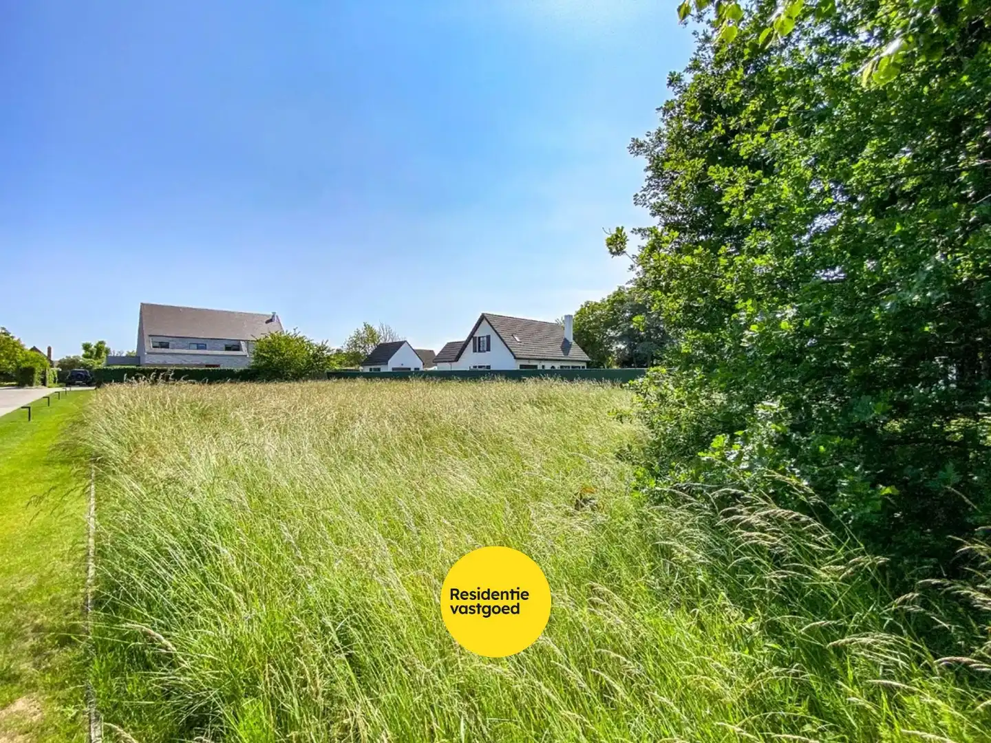 Ruim perceel van 1064 m² in residentiële wijk bestemd voor open bebouwing te Oostduinkerke (Koksijde). foto 6