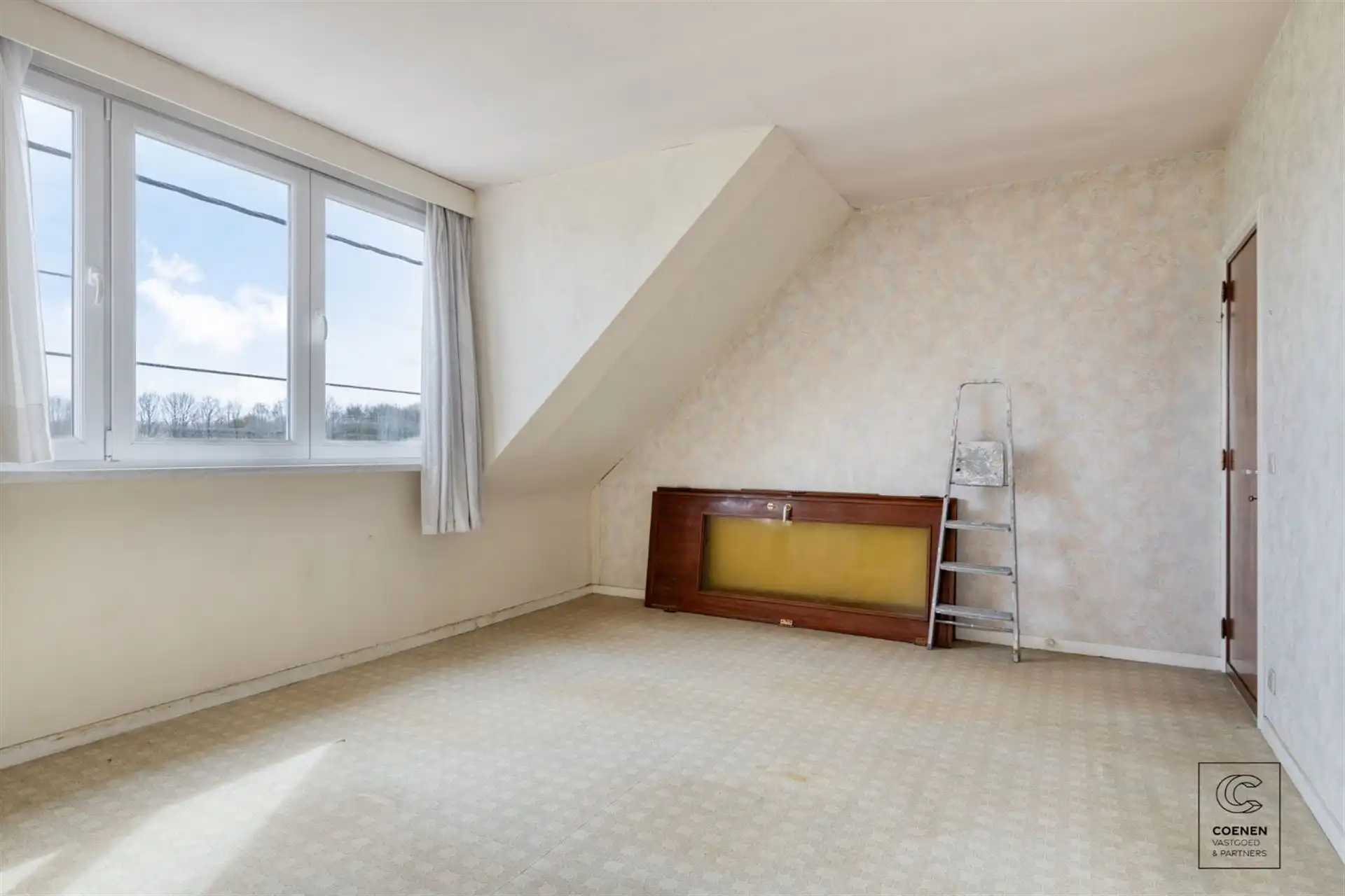 Te renoveren woning met 2 slpk op absolute toplocatie foto 17