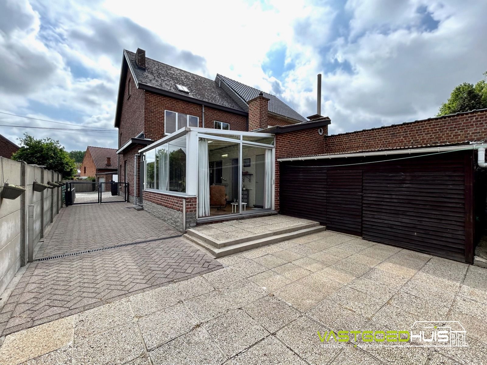 Karaktervolle, te renoveren 3-gevelwoning met tuin foto 26