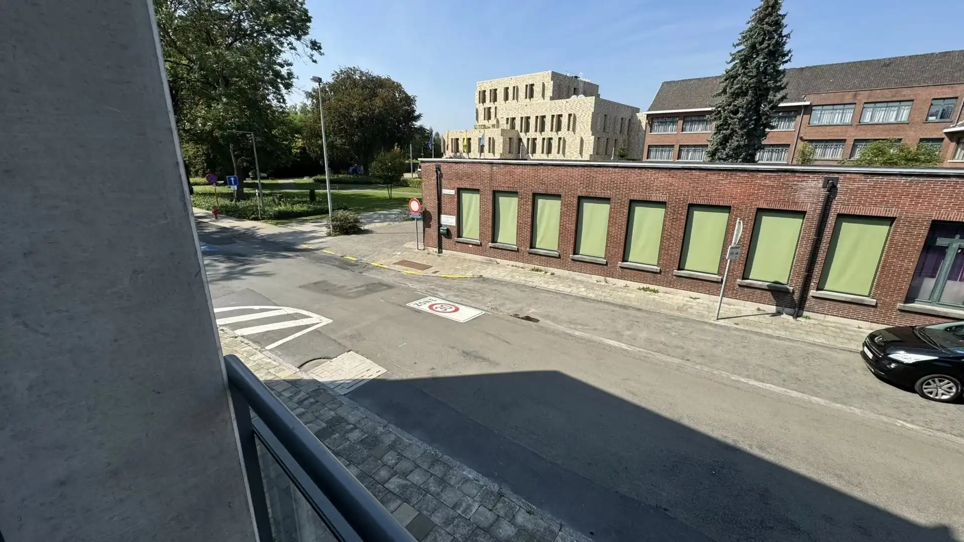 Serviceflat met 1 slaapkamer en balkon, momenteel verhuurd. foto 14