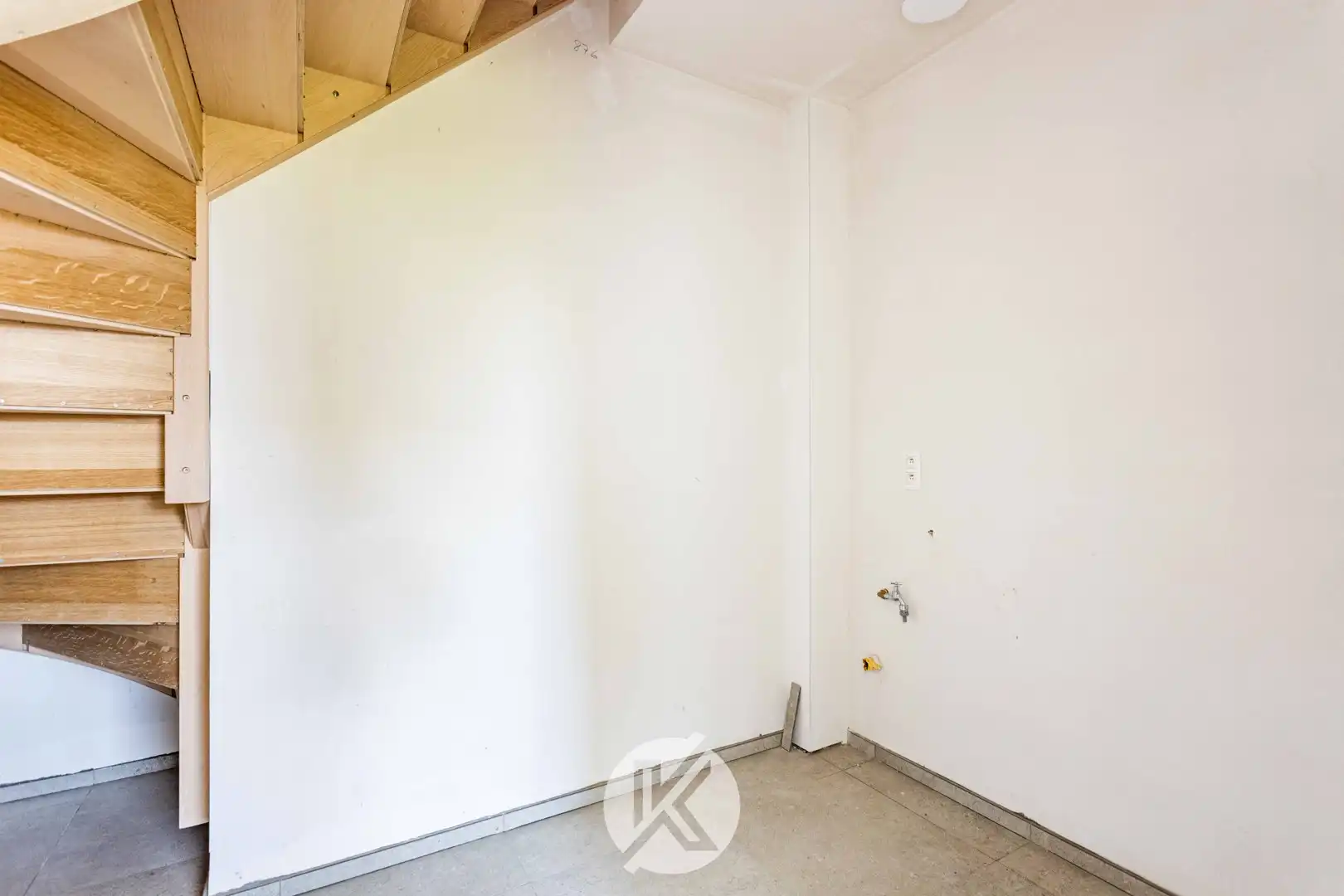 Halfopen nieuwbouwwoning in groene woonomgeving foto 11
