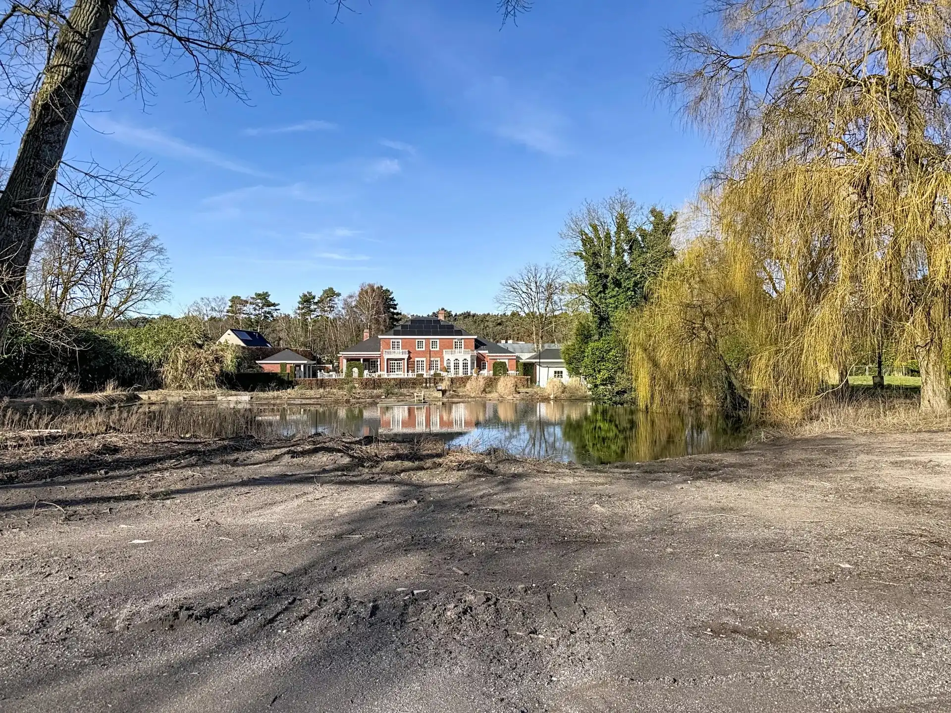 Prachtige luxueuze villa in Amerikaanse stijl met 4 slaapkamers en 2 badkamers. foto 32