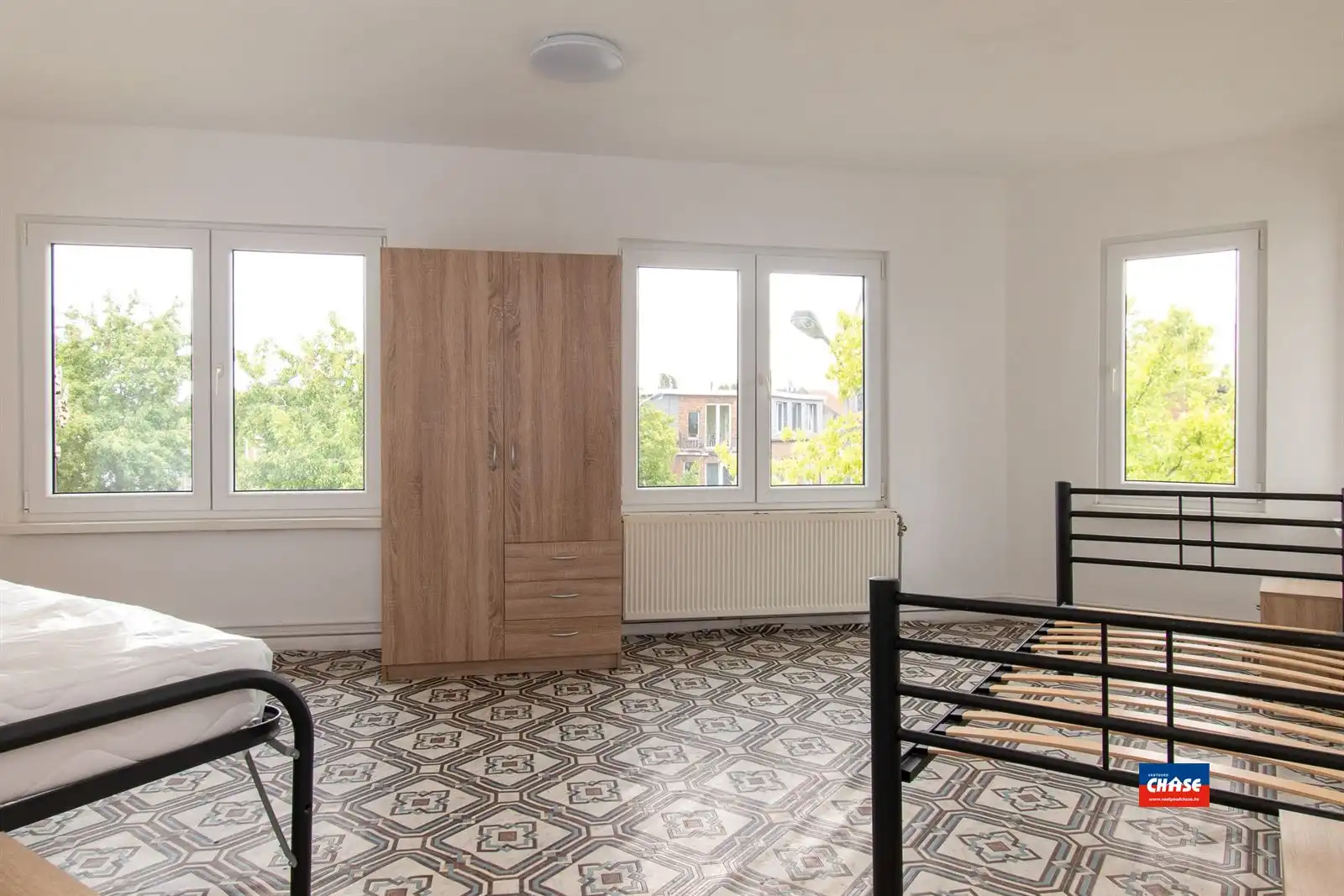 Hoekwoning met 6 slpk - ingericht als 3 units foto 7