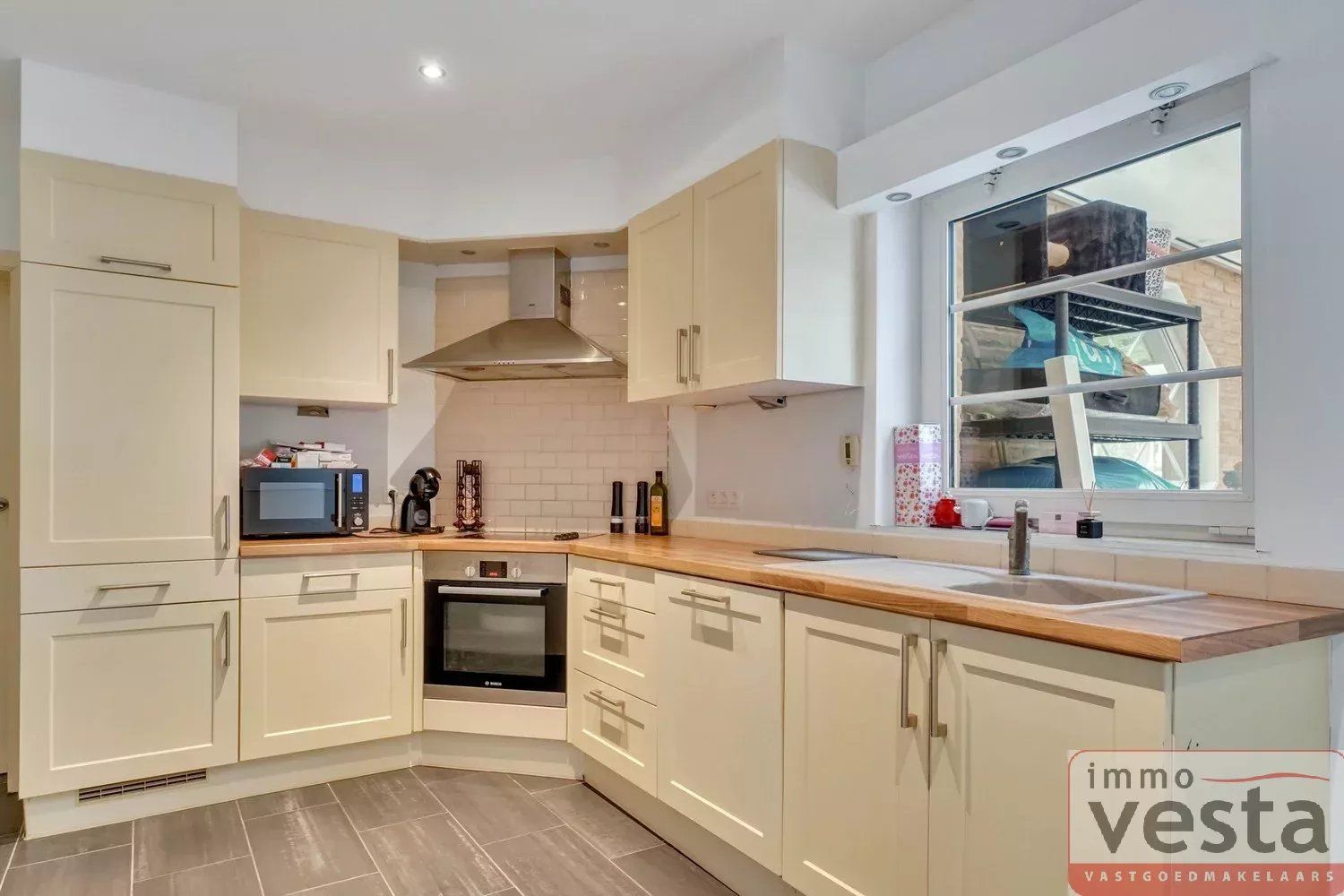 Ruime, gerenoveerde woning op een goede locatie foto 10