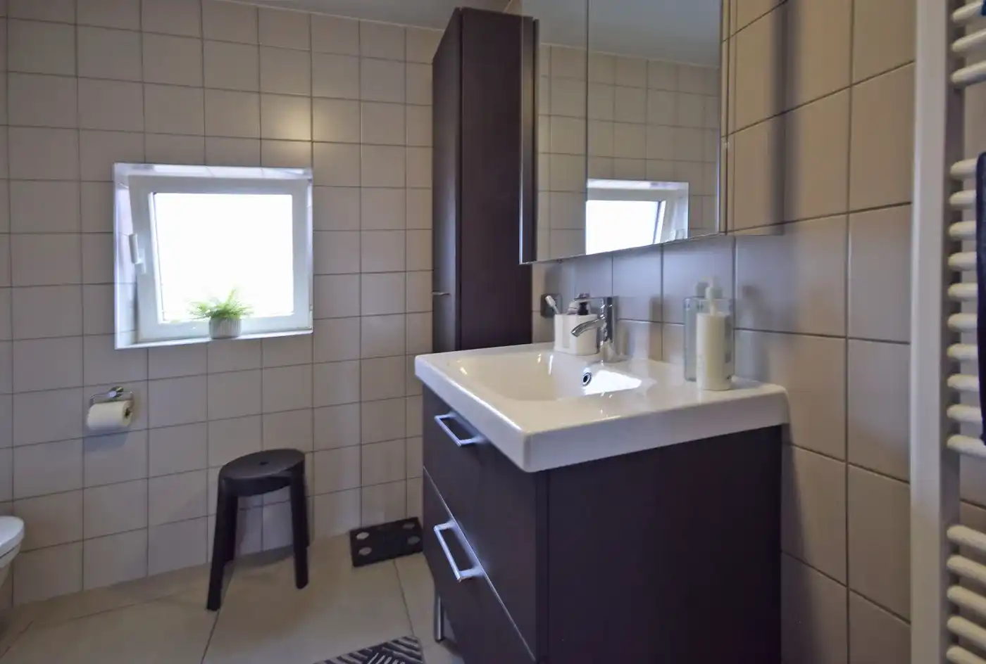 TWEE SLAAPKAMER APPARTEMENT MET GARAGE EN AUTOSTAANPLAATS CENTRUM RUMBEKE foto 8