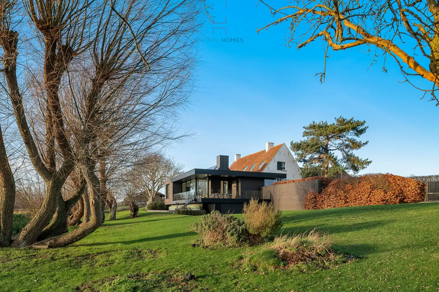 Exclusieve high-end hoeve-villa met panoramische polderzichten nabij de Oosthoek-Zoute. foto 2