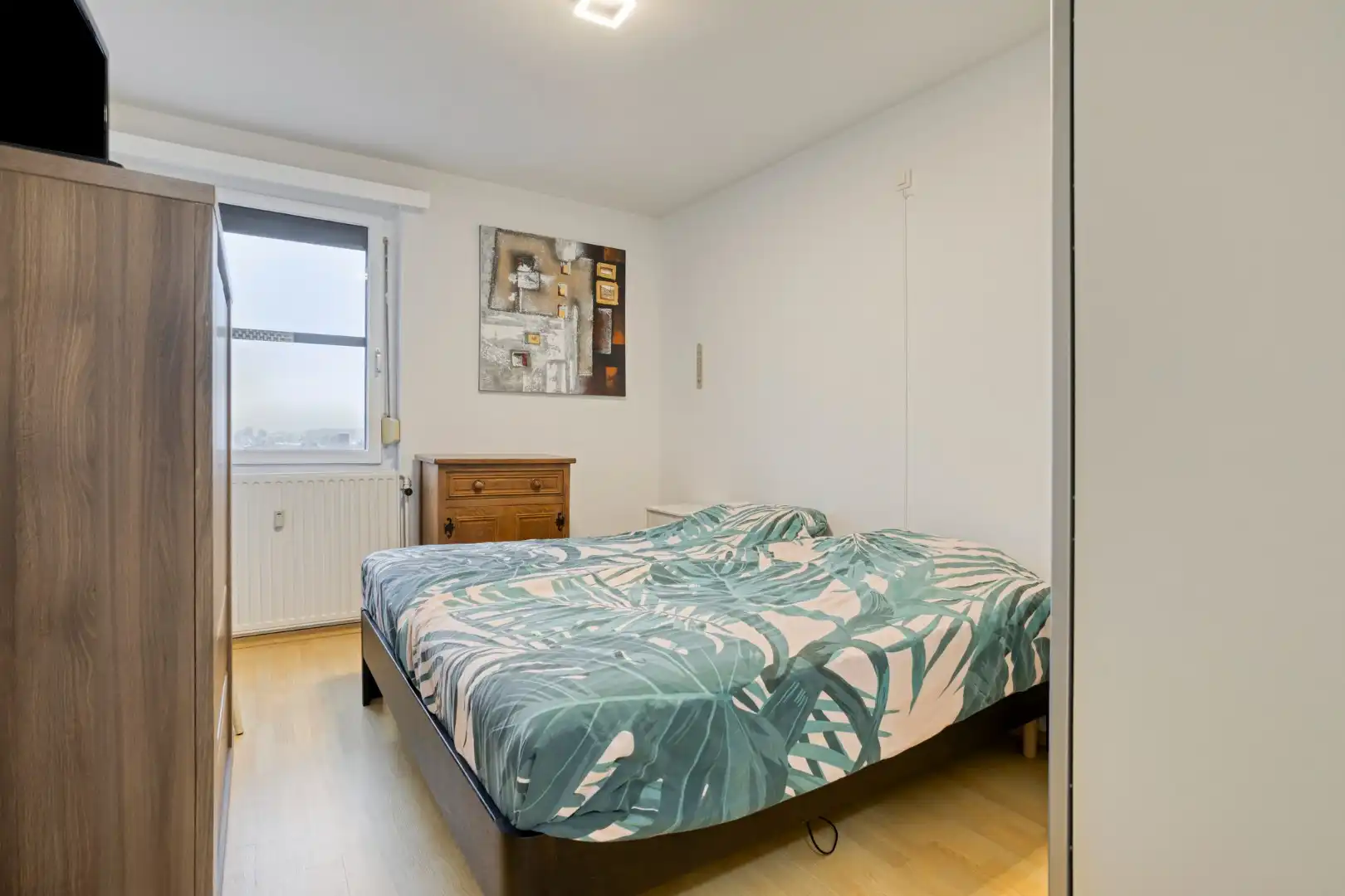 Zeer mooi gerenoveerd appartement met 2 slaapkamers en garage! foto 10