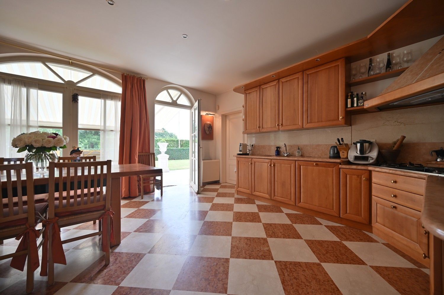 Exclusieve villa in geliefde villawijk Kiewitheide foto 16