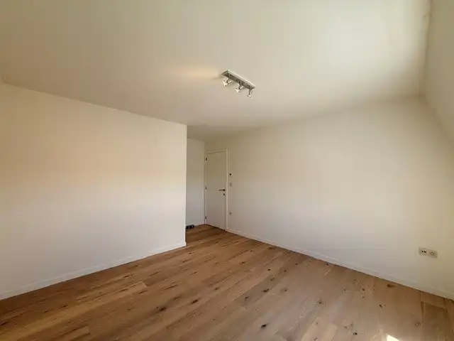 Luxe duplexappartement te huur in het hart van Maaseik, met lift, 2 slaapkamers en 2 terrassen.  foto 28