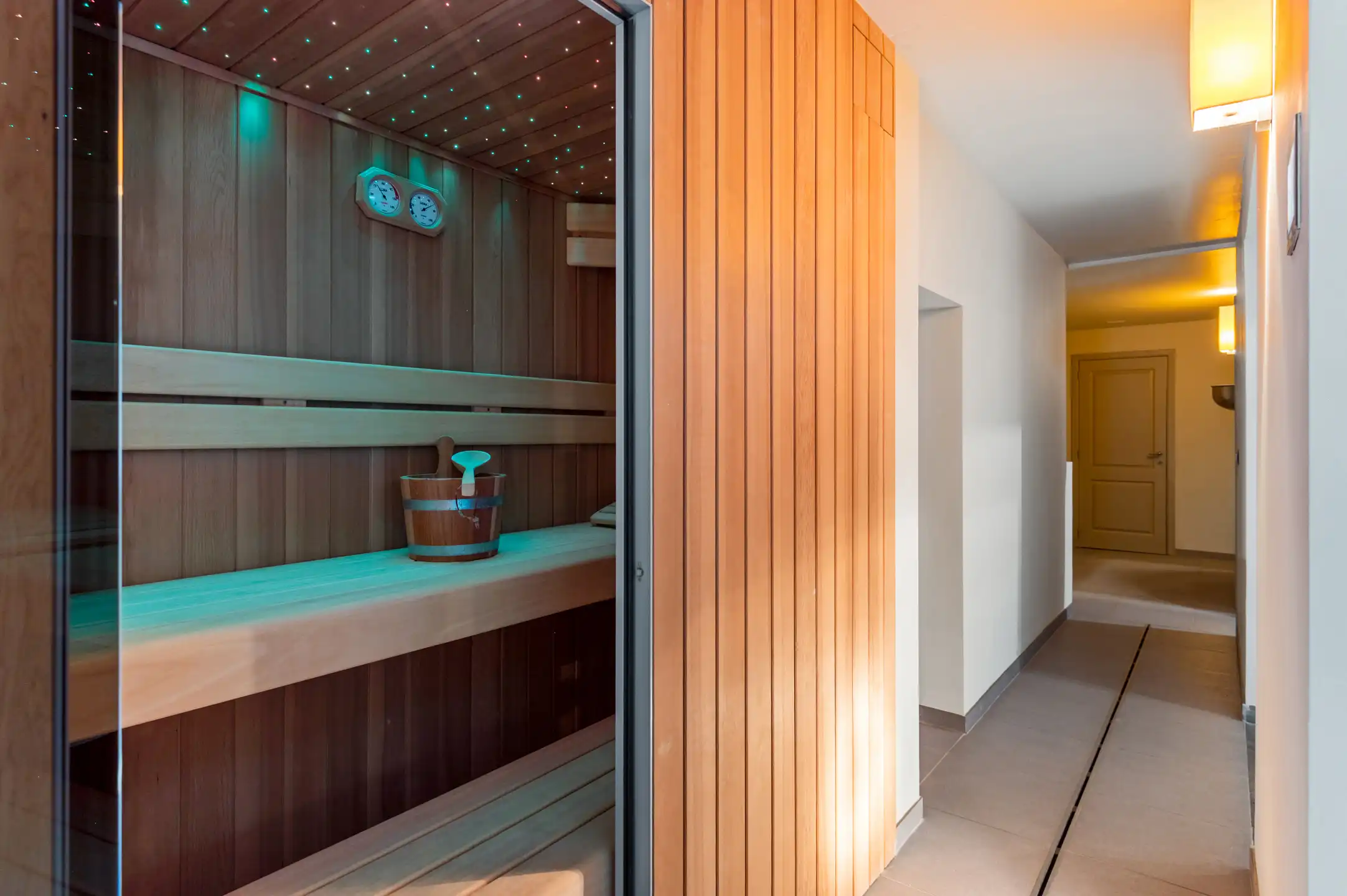 ANTWERPEN - Exclusieve herenwoning met tuin foto 12