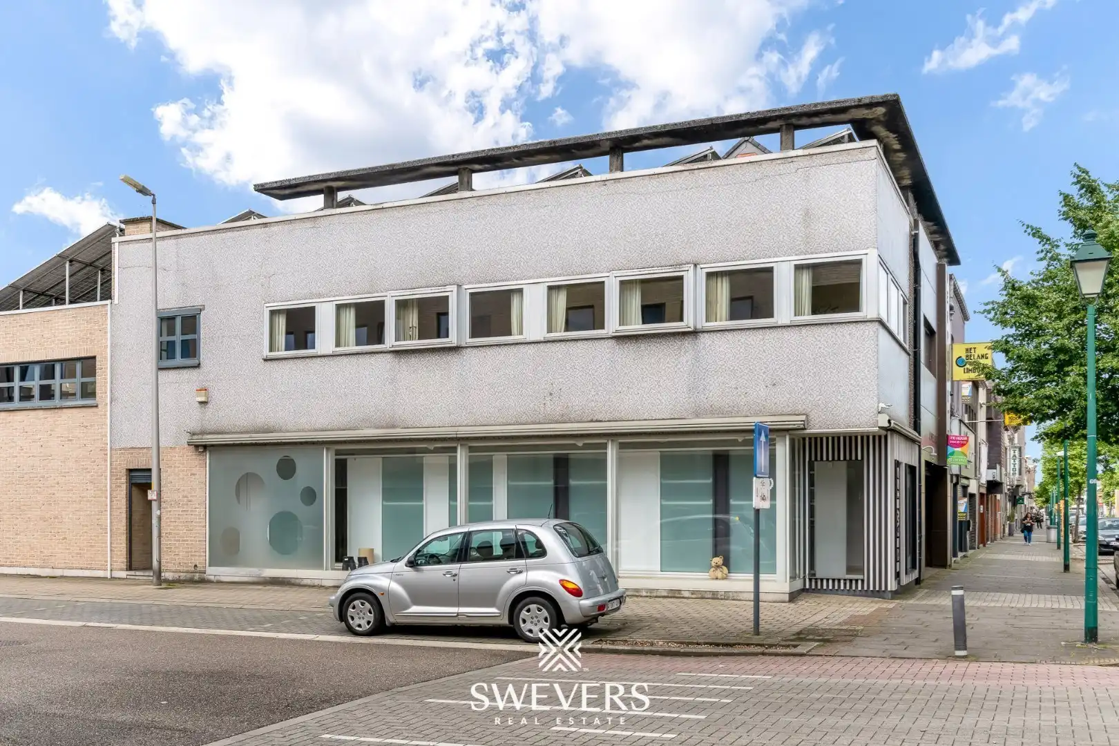 Prachtige woonst met 4 slaapkamers en grote handelsruimte  foto 25