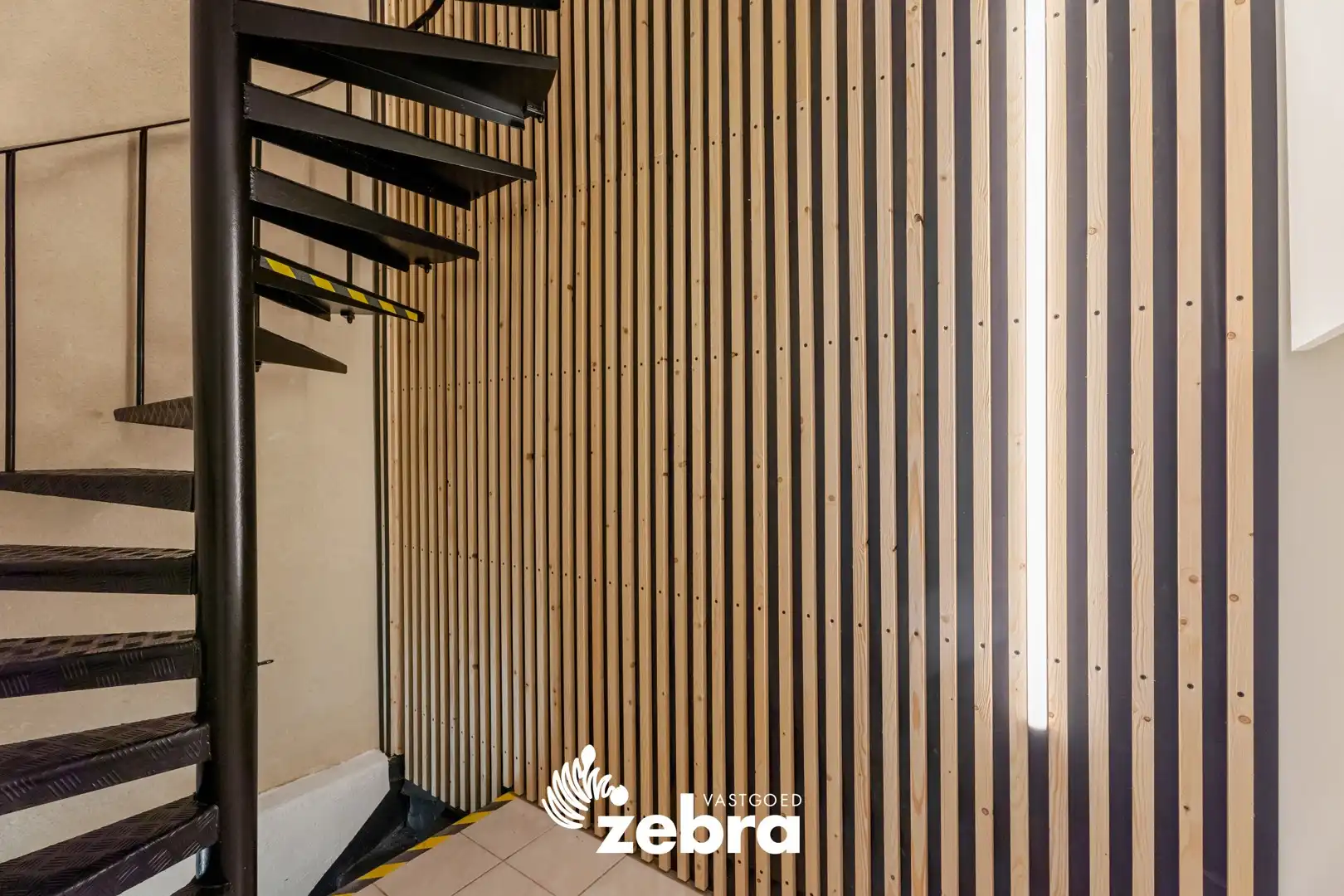 Gerenoveerd duplexappartement in het hartje van Tielt! foto 6