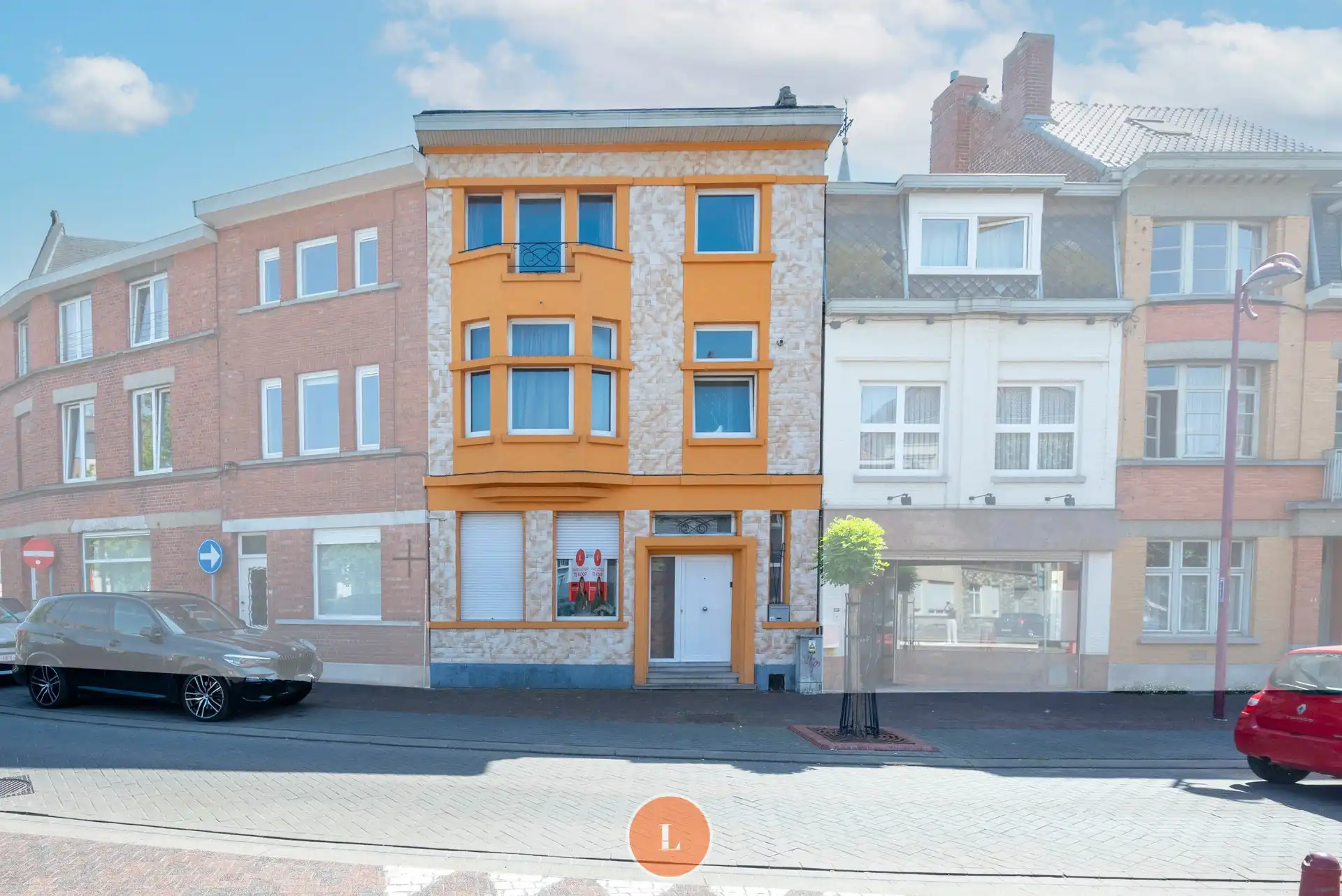 Instapklare burgerwoning met 5 slaapkamers en tuin in Menen foto {{pictureIndex}}