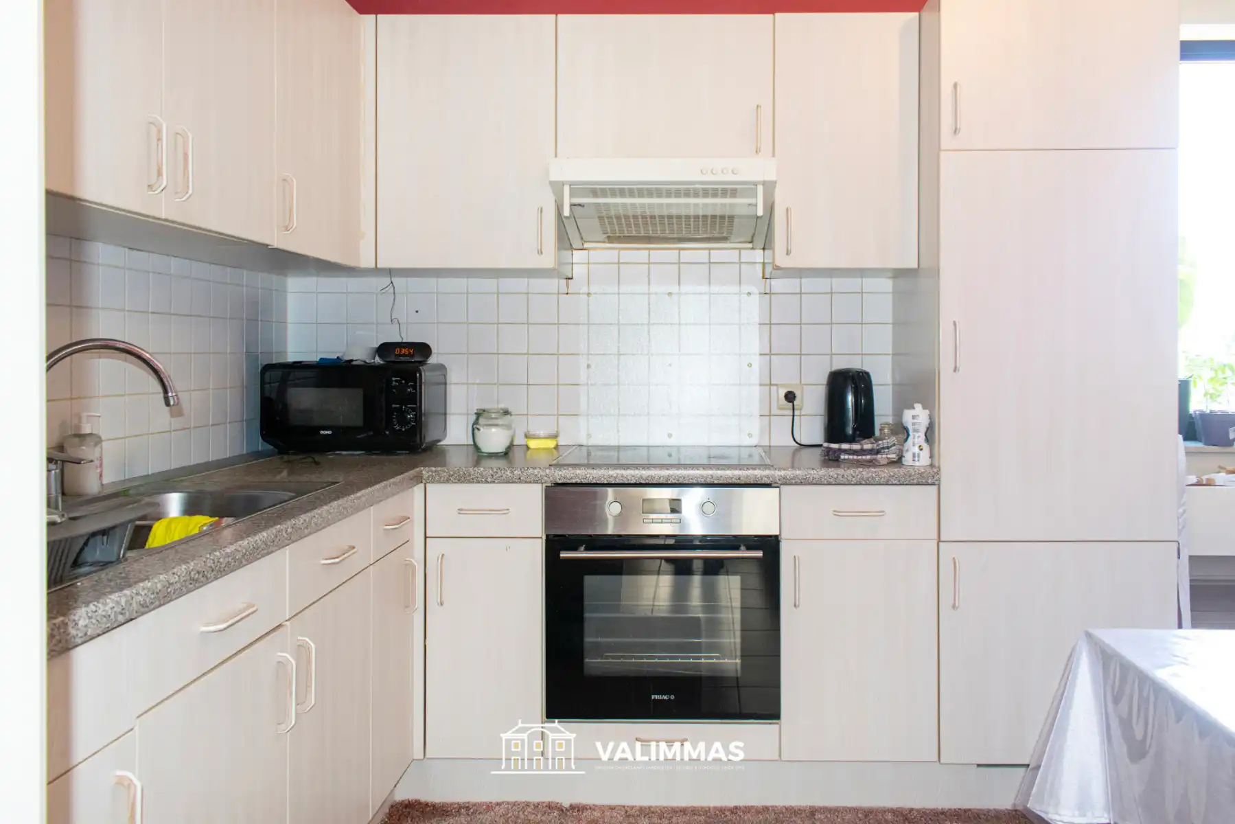 Welgelegen opbrengsteigendom met 3 appartementen & garage... foto 15