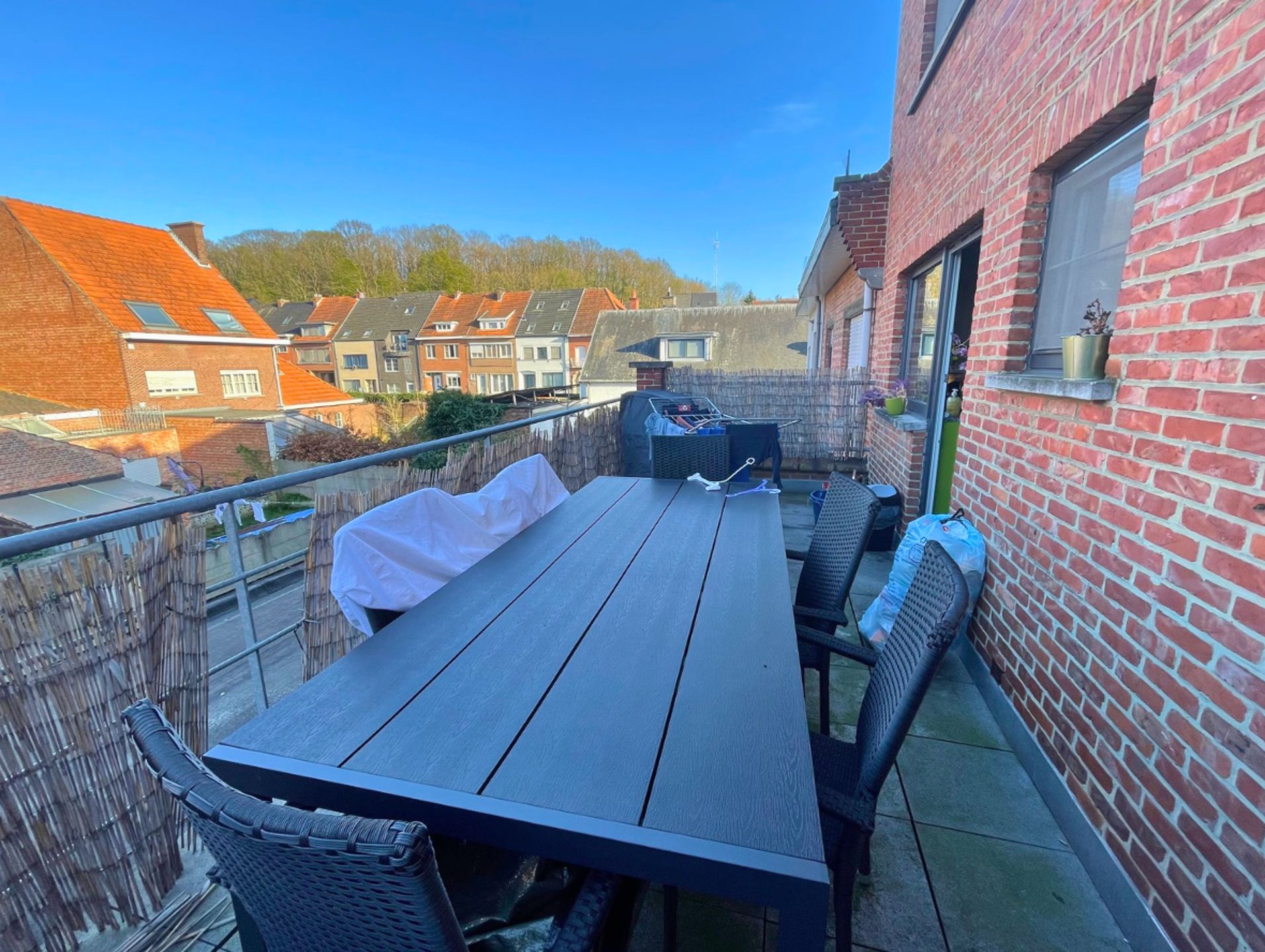 Appartementsgebouw op uitstekende locatie foto 7