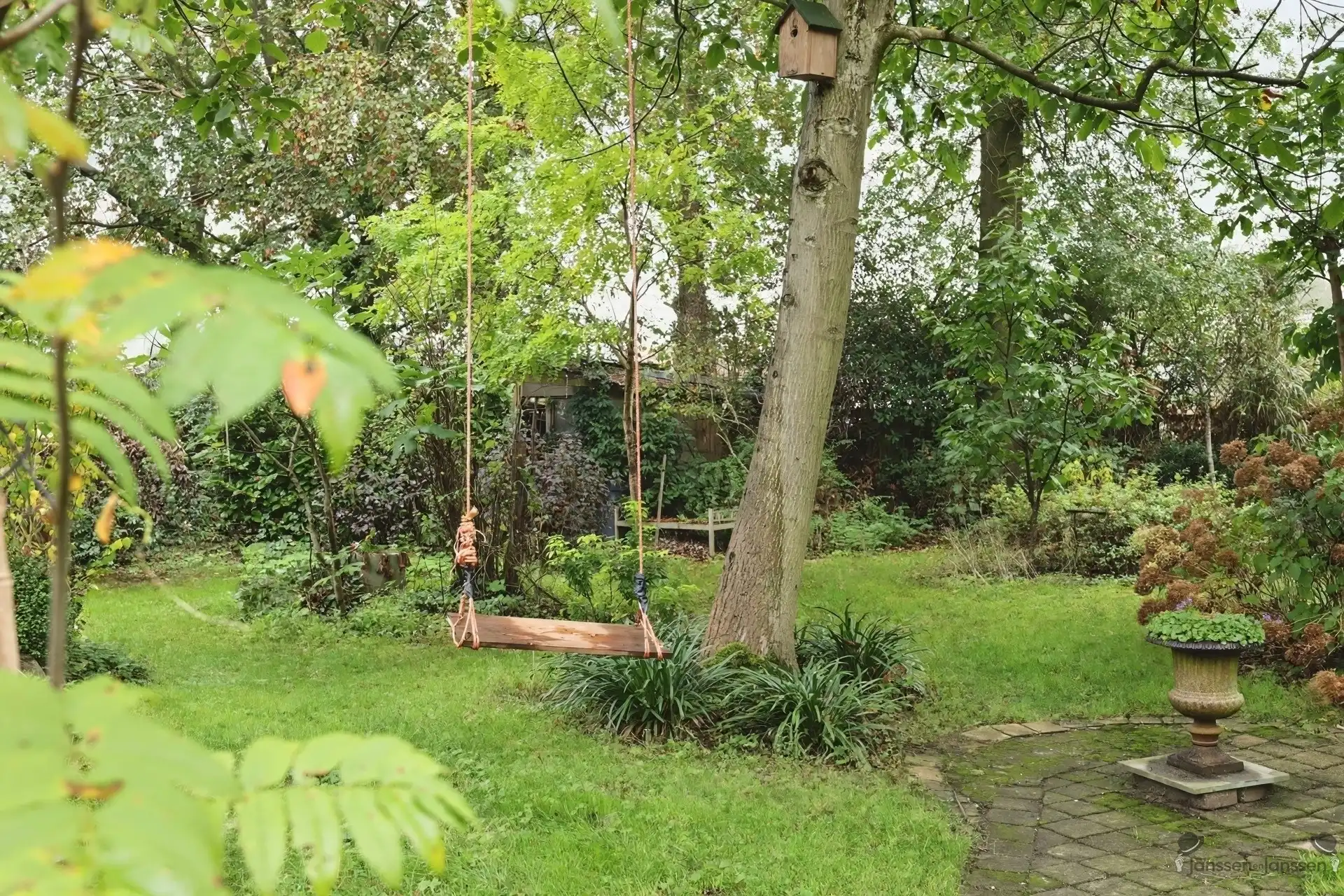 Vrijstaande woning in prachtige groene omgeving op perceel van 955m² foto 22