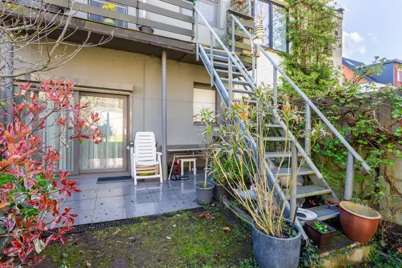 Uiterst ruime woning, veel lichtinval, mooie tuin, instapklaar! foto 22