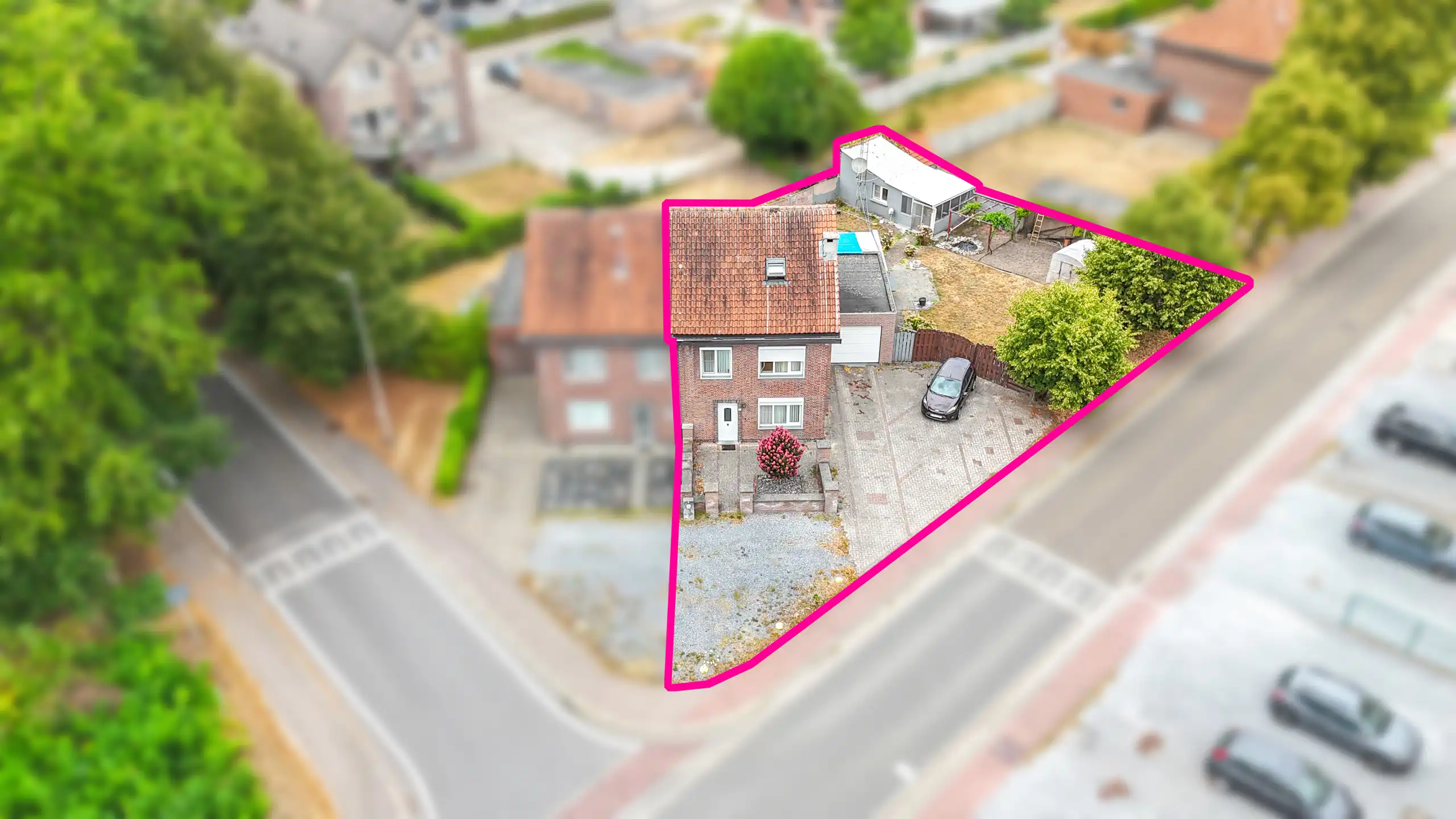 Halfopen woning met tuin, garage en 3 slaapkamers foto 33
