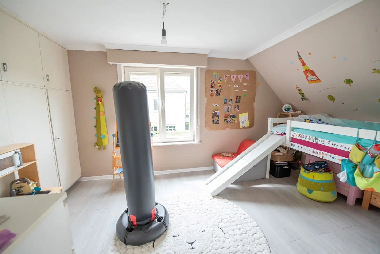 Charmante, halfopen bebouwing op 978 m² te koop in Zulte! foto 12
