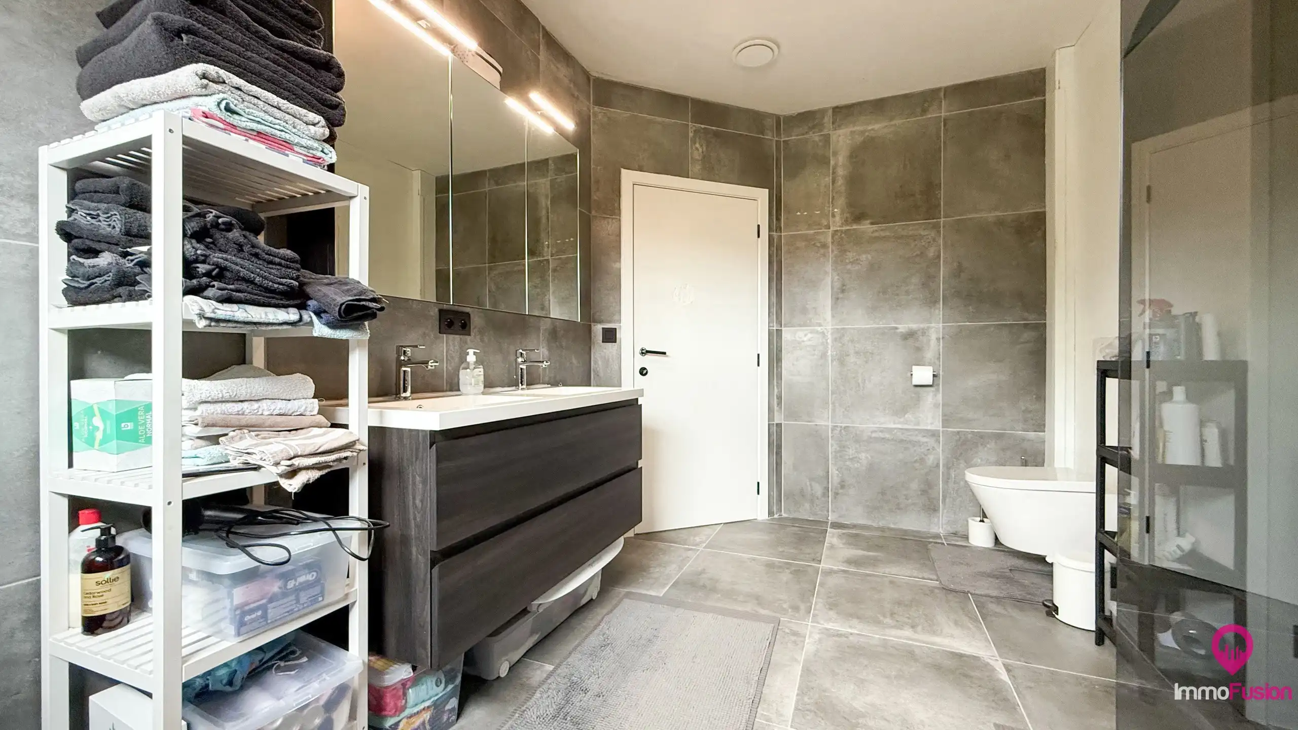 Moderne halfopen nieuwbouwwoning met 4 slaapkamers! foto 20